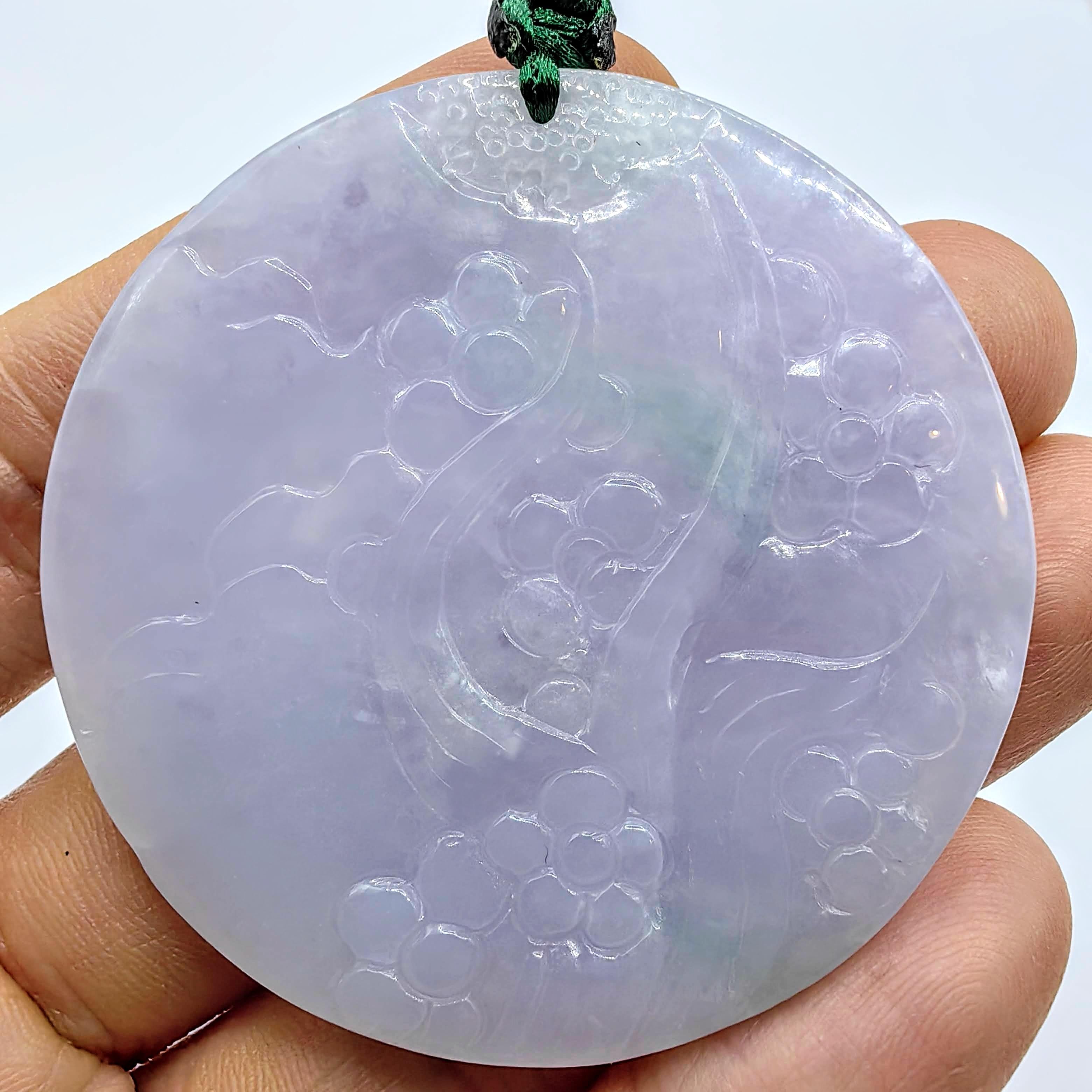 Landschaft & Pflaumenblüte Lavendel Grün Jadeit Jade Anhänger Talisman zertifiziert (Gemischter Schliff) im Angebot