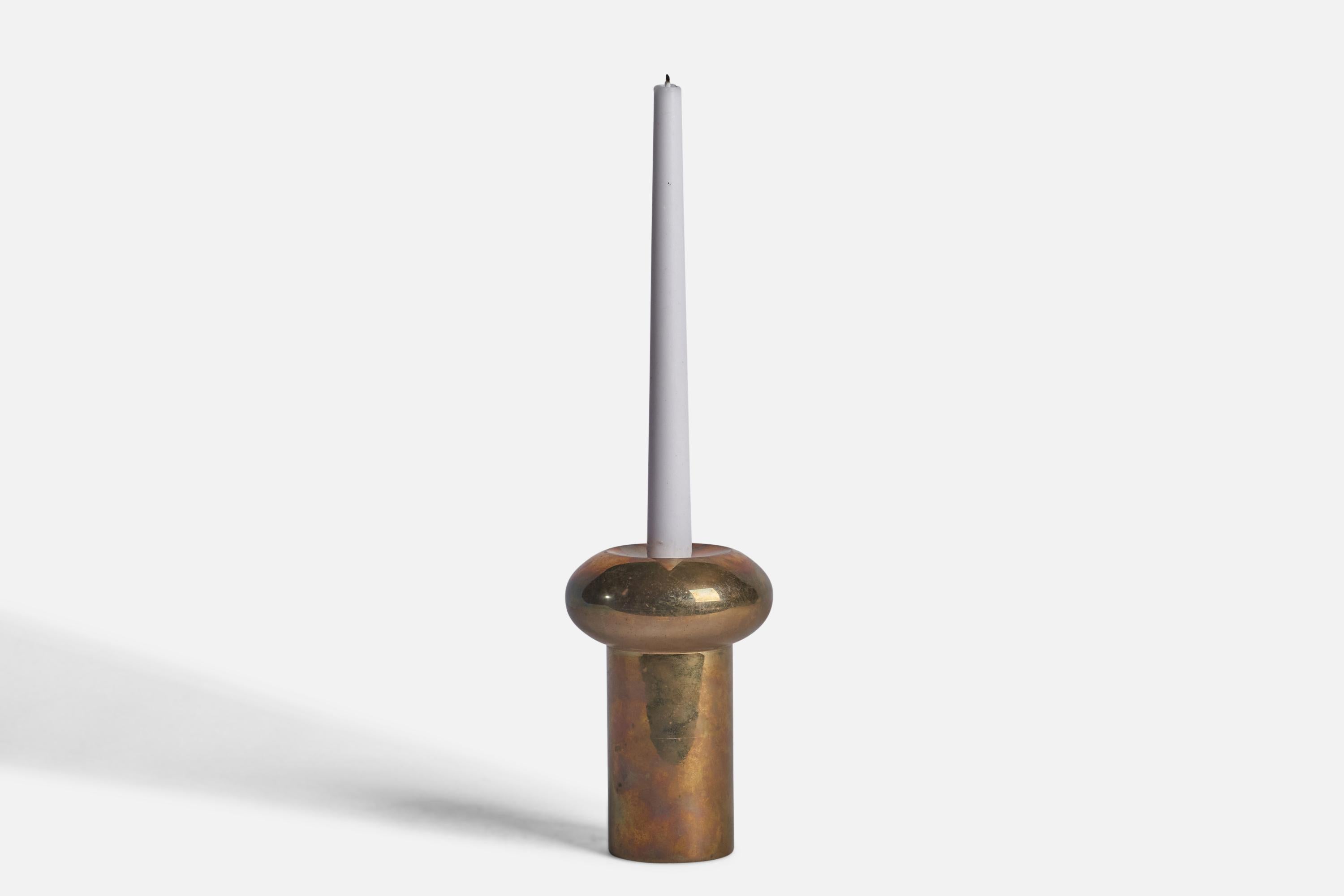 A brass candlestick designed and produced by Landskrona Mässing, Sweden, 1978.

Fits 0.8” diameter candles