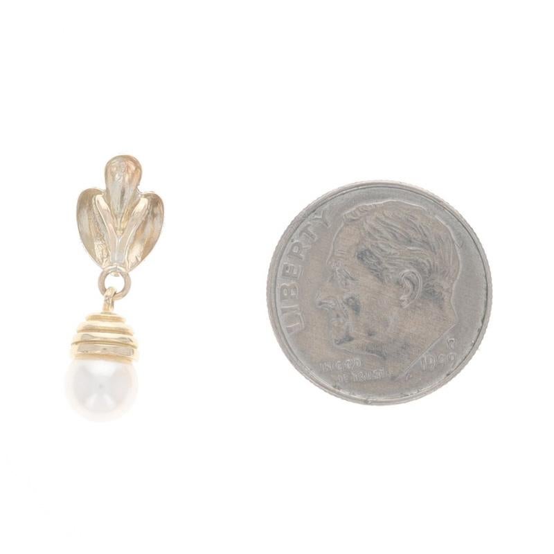Landstrom's Black Hills Gold Cultured Pearl Solitaire Pendant - Yellow Gold 10k In Excellent Condition For Sale In Greensboro, NC