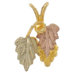 Landstrom's Black Hills Gold Pendant - Yellow Gold 10k Grape Cluster & Leaves