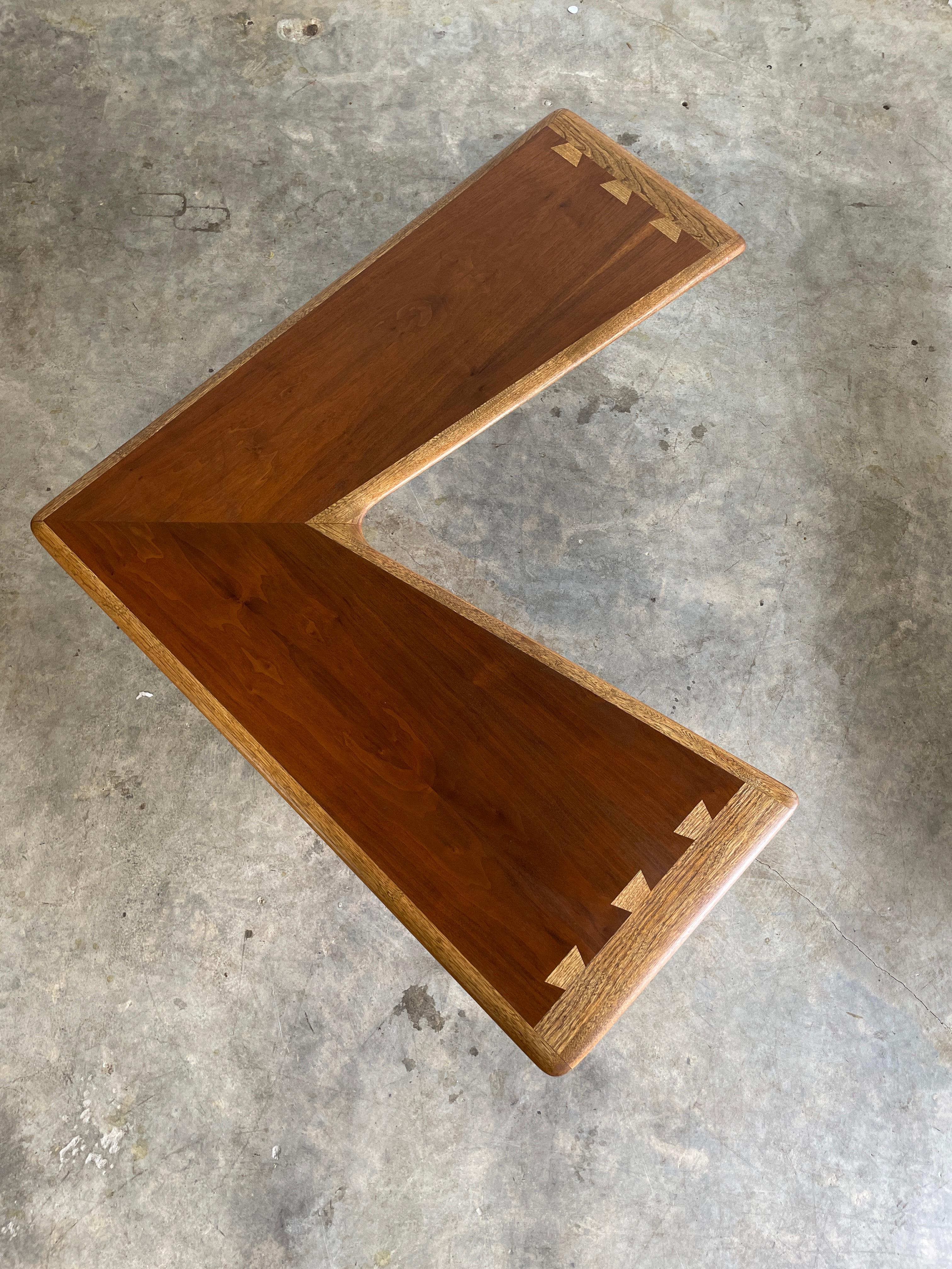 Lane Acclaim “Boomerang” Coffee Table Mid Century Modern In Good Condition In Fort Lauderdale, FL