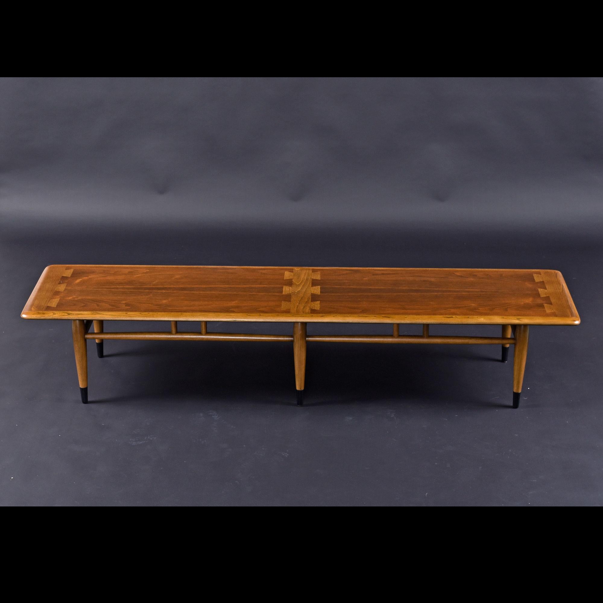 Lane Acclaim Table basse à queue d'aronde pour planches de surf extra-longues en vente 2