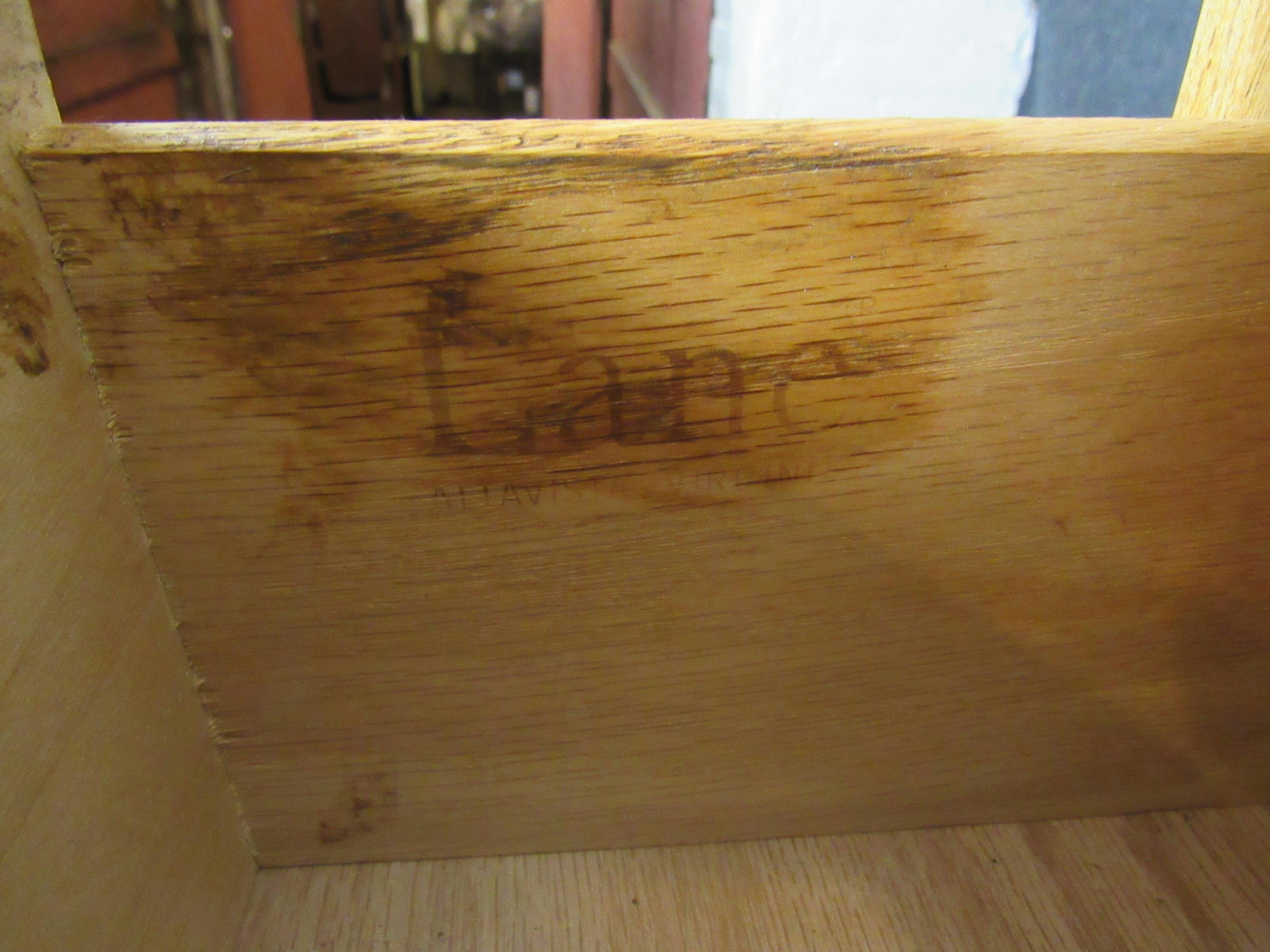 Legno Comò High Boy Lane Acclaim di Andre Bus