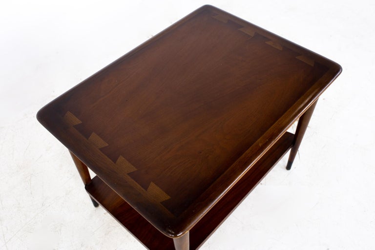 Lane Acclaim Mid Century Dovetail Side End Table In Good Condition For Sale In Countryside, IL