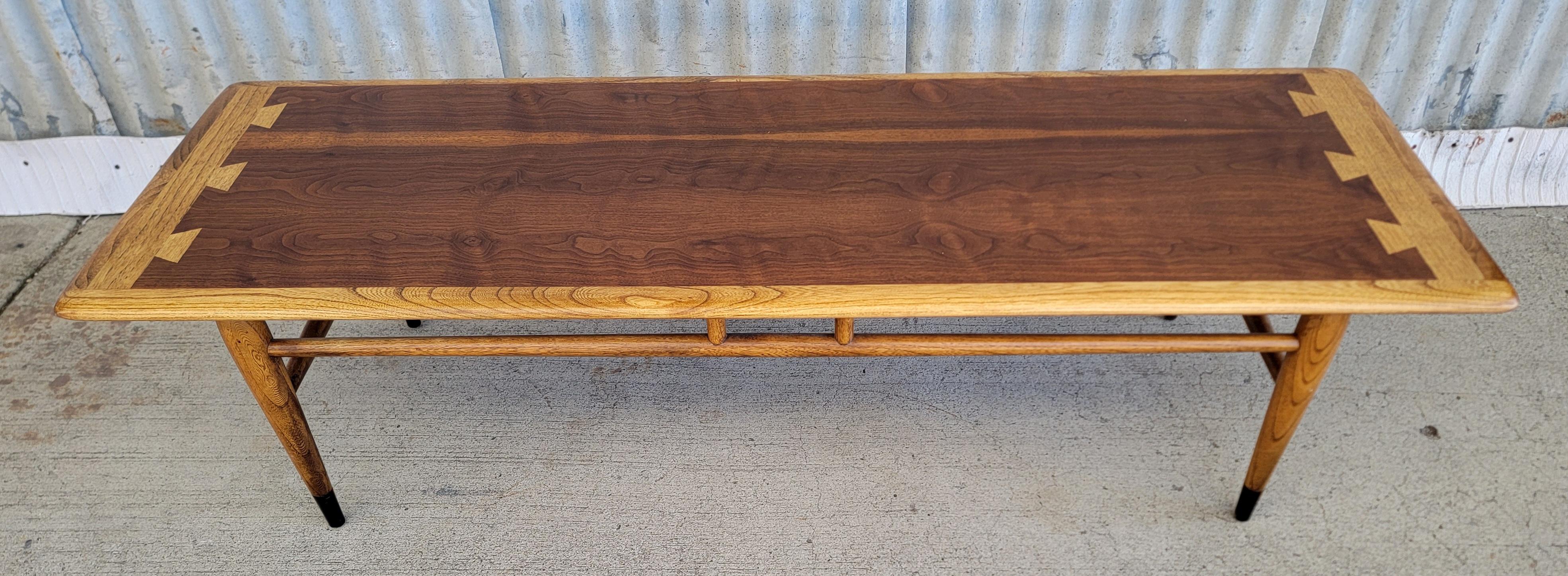 Lane Acclaim Mid-Century Modern Coffee Table 3