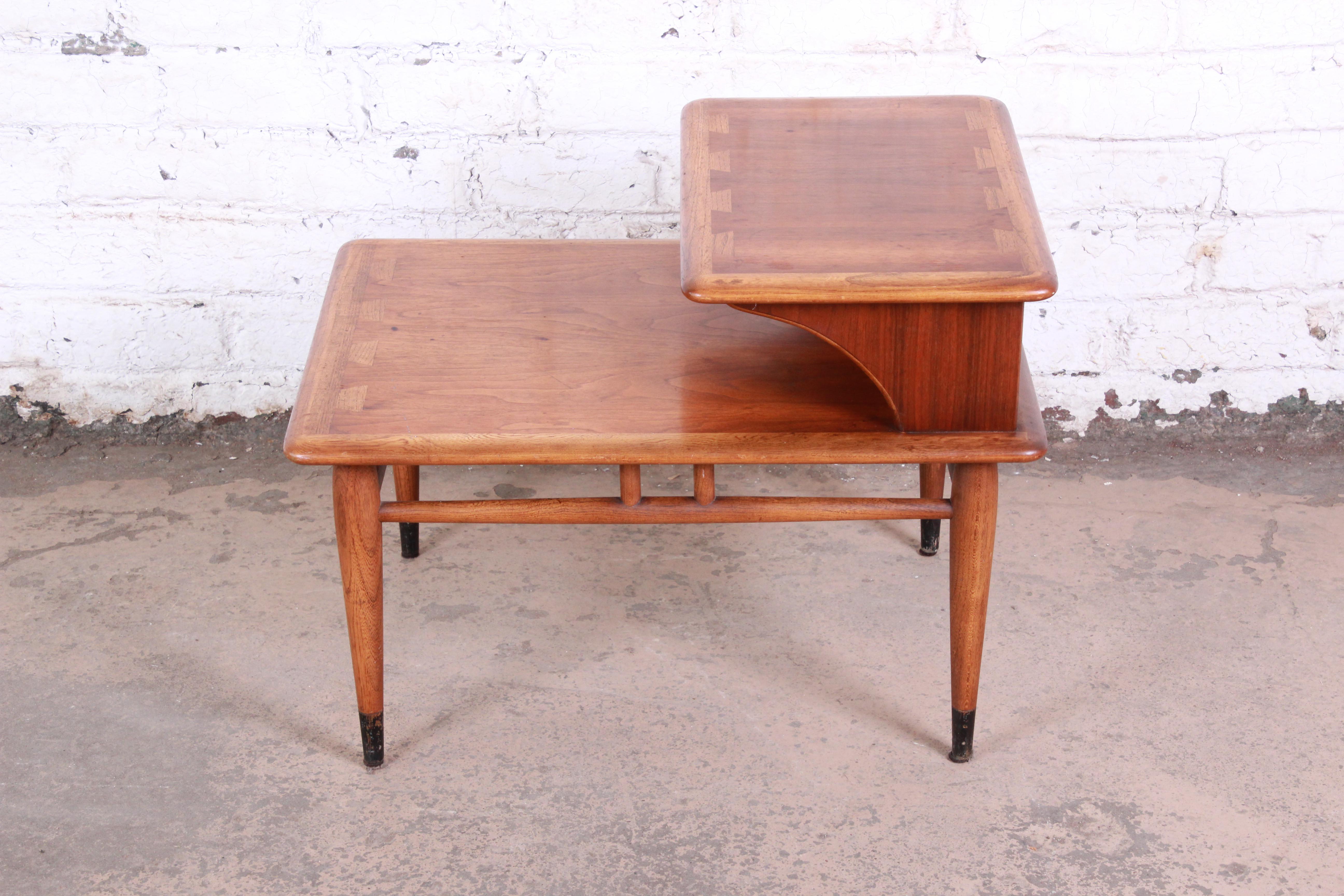 Lane Acclaim Mid-Century Modern Step End Table In Good Condition In South Bend, IN