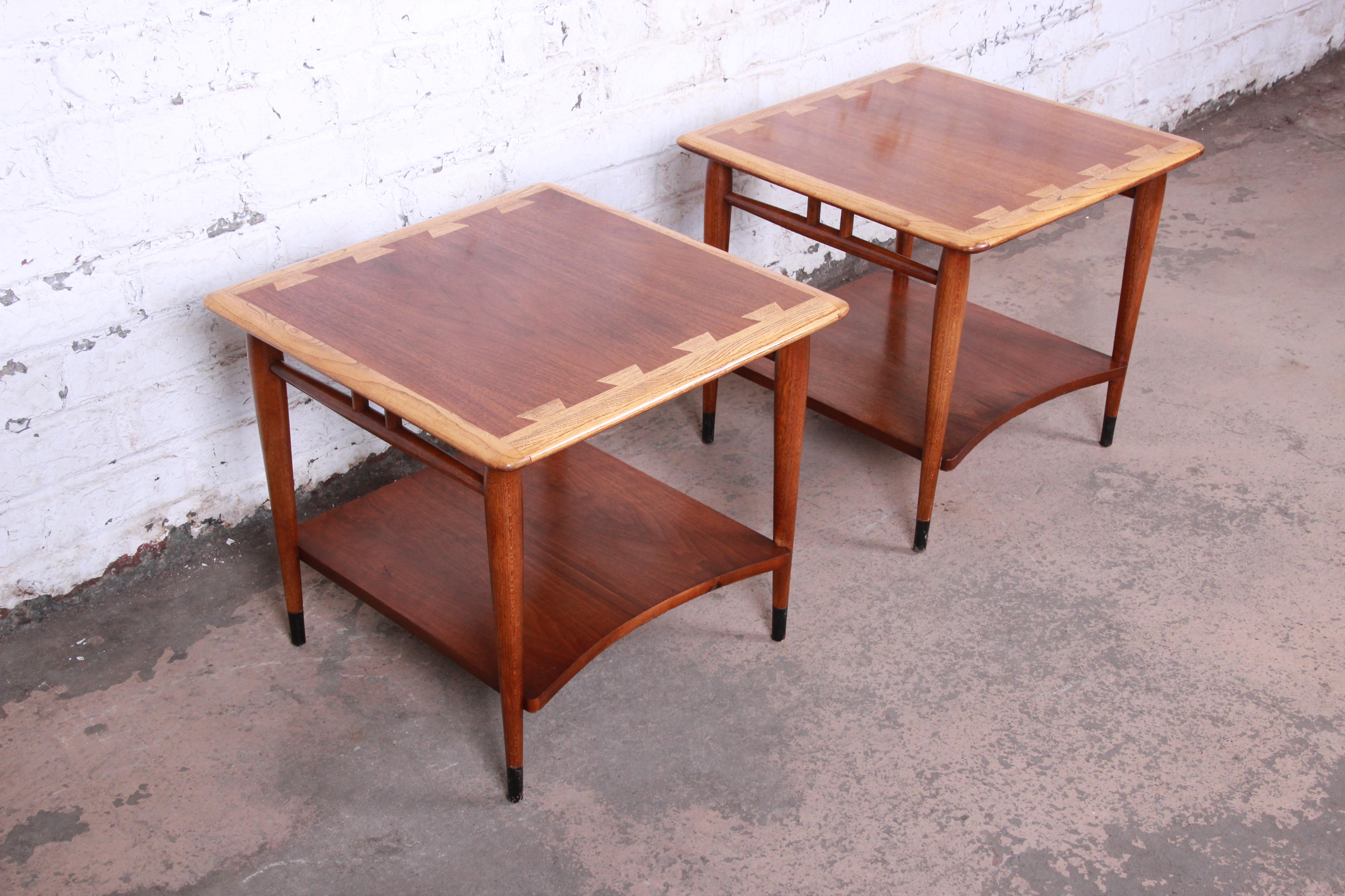 Lane Acclaim Mid-Century Modern Walnut and Ash Side Tables, Pair In Good Condition In South Bend, IN