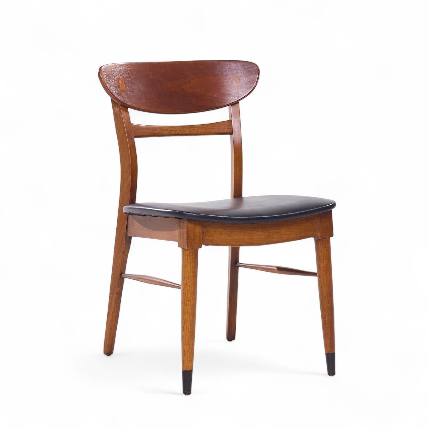 Lane Acclaim Mid Century Nussbaum Esszimmerstühle - 6er Set (amerikanisch) im Angebot