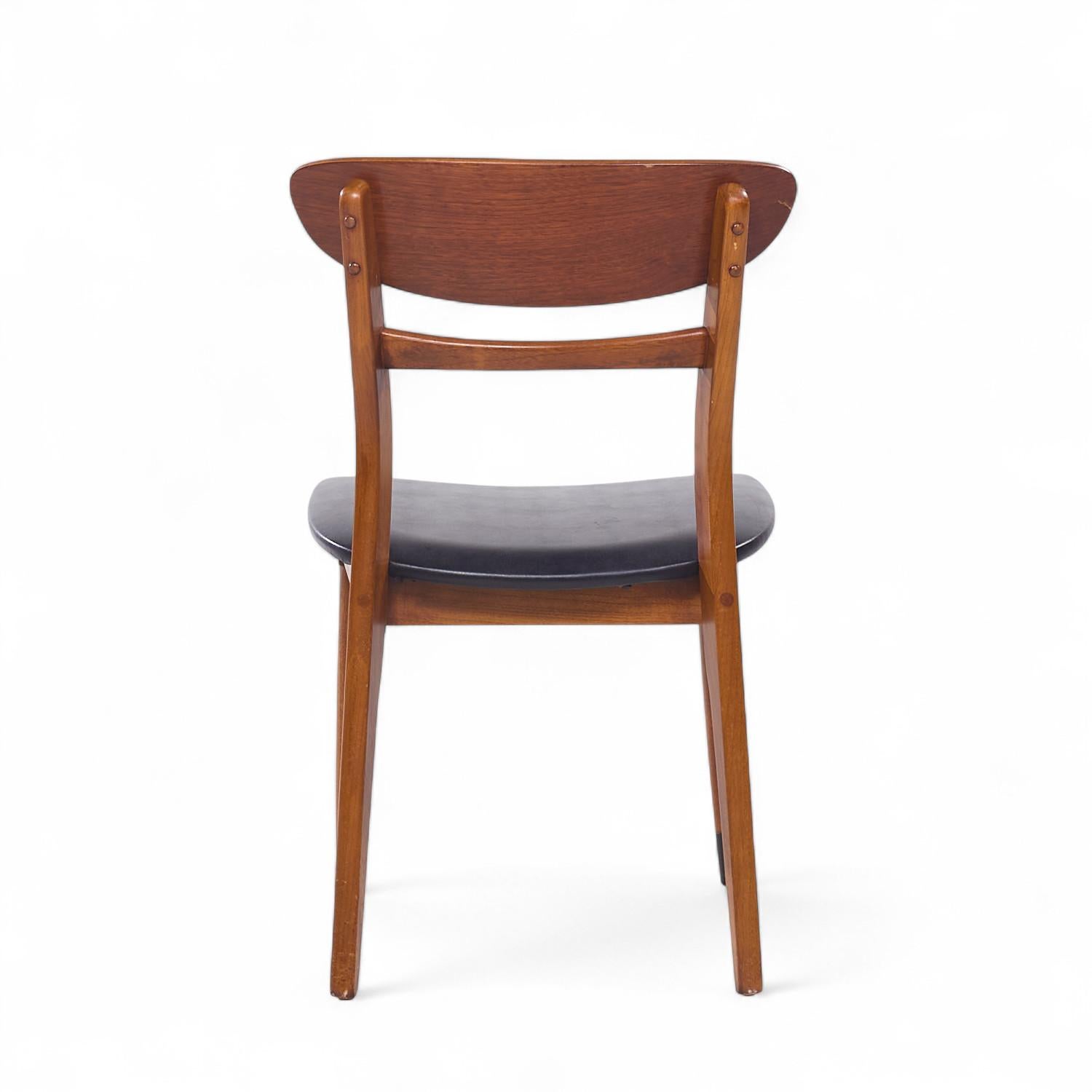 Lane Acclaim Mid Century Nussbaum Esszimmerstühle - 6er Set im Zustand „Gut“ im Angebot in Countryside, IL