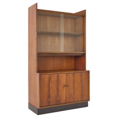 Lane Acclaim Walnut and Oak Dovetail China Display Cabinet
