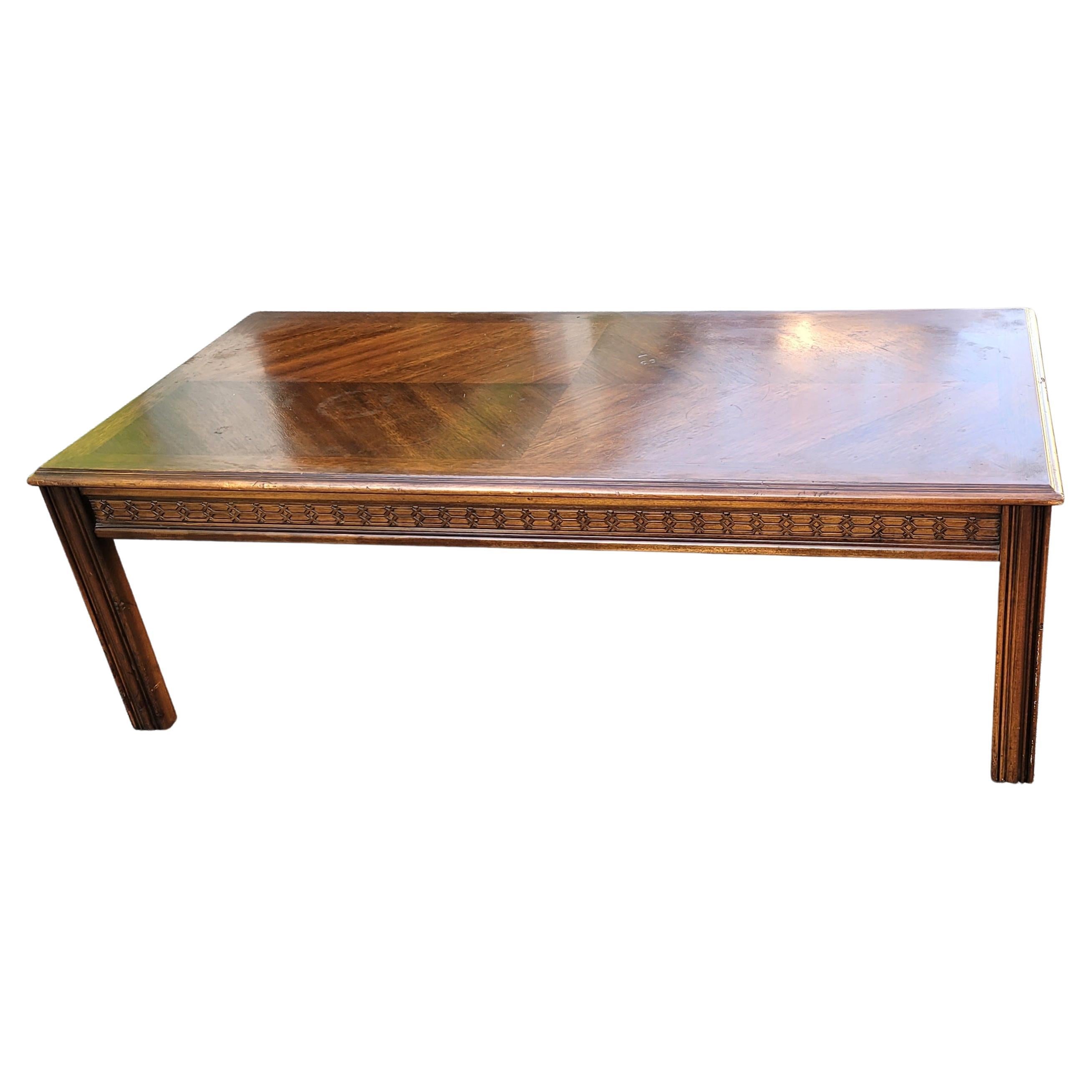 Late 20th Century Lane Altavista Bookmatched Top Magogany Cocktail Table For Sale