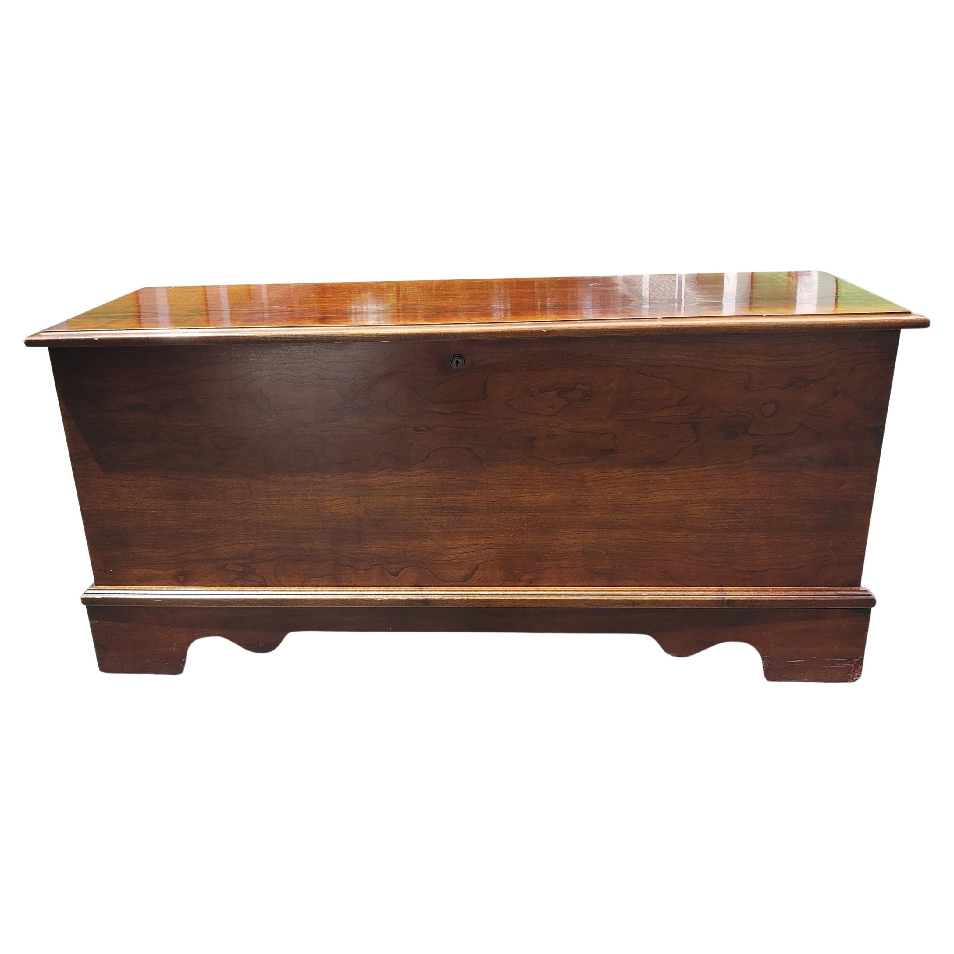 Lane Altavista mahogany blanket chest with cedar lining.
Good vintage condition. 
Measures 48