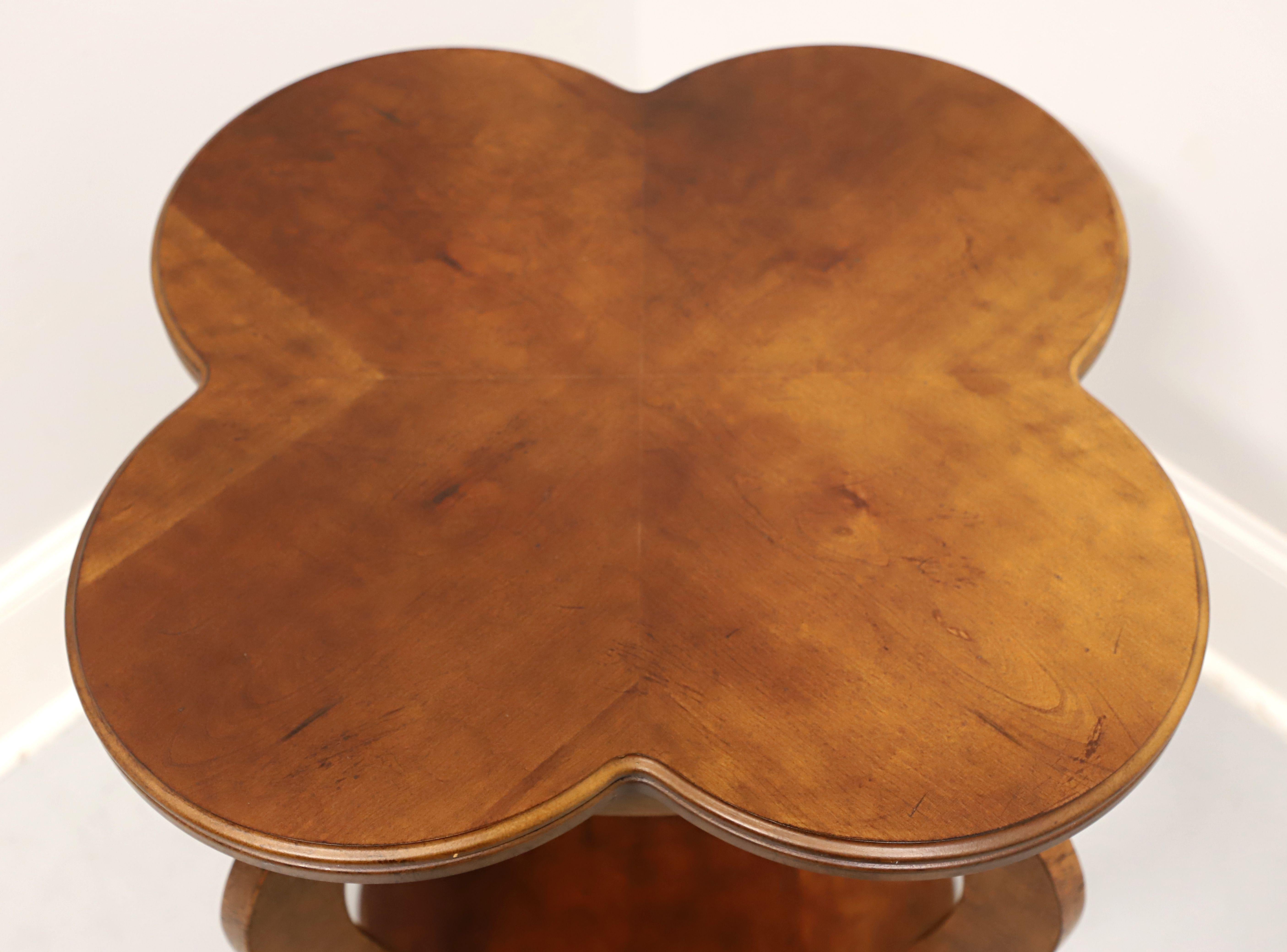 LANE Altavista Maple Art Nouveau Clover Shaped Accent Table In Good Condition For Sale In Charlotte, NC