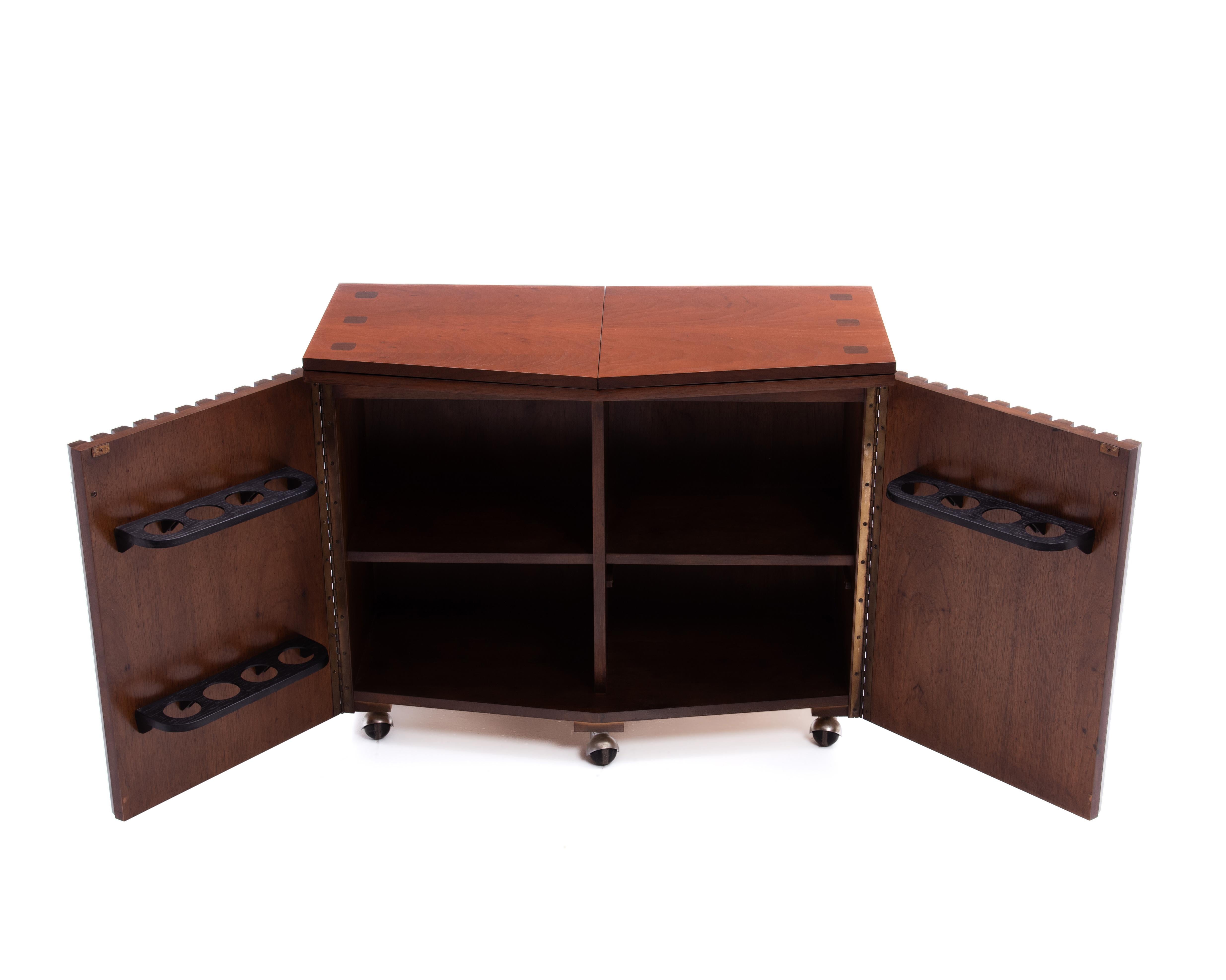 Lane Altavista Mid Century Slatted Rosewood Walnut Bar Server Credenza Cabinet en vente 2