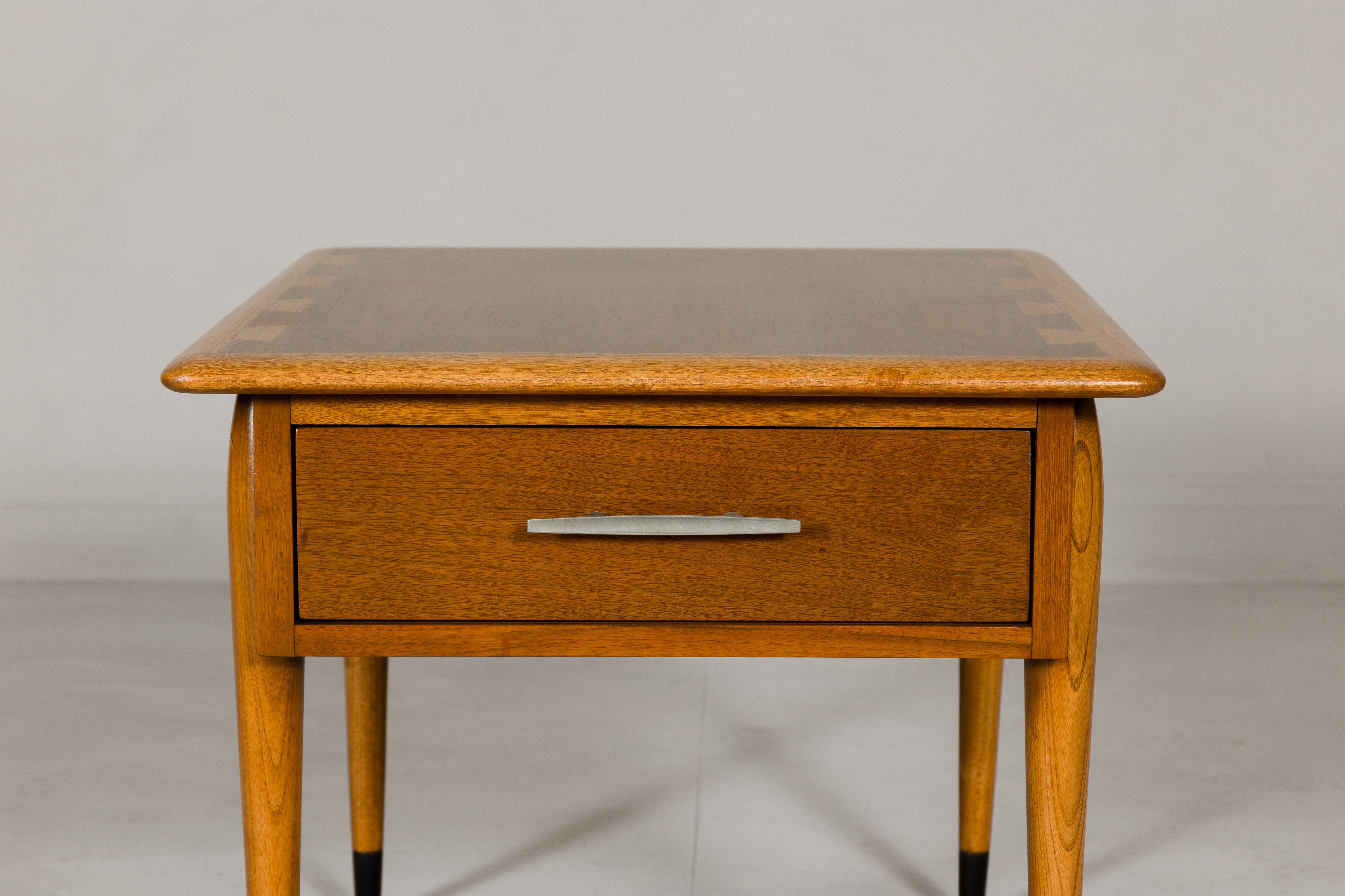 Lane Altavista Midcentury Side Table with Single Drawer and Tapering Legs In Good Condition For Sale In Yonkers, NY