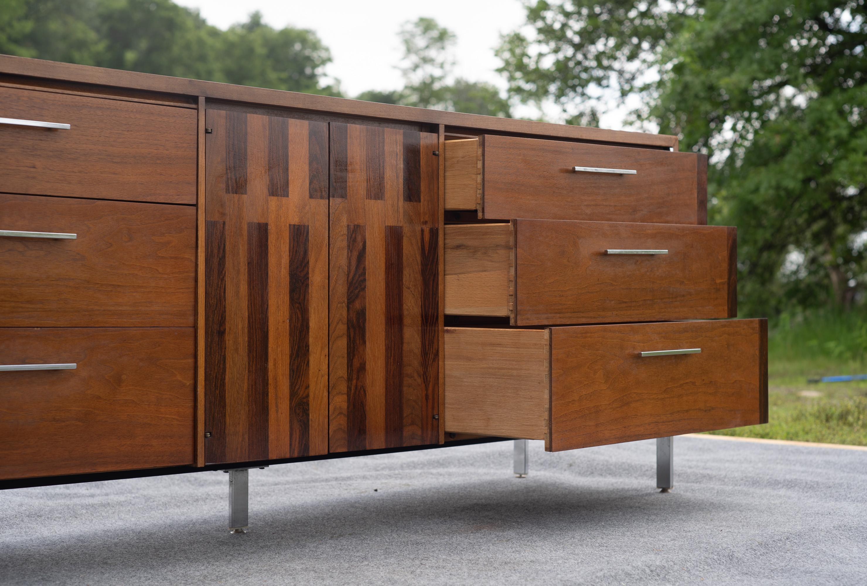 Lane Altavista Walnut & Rosewood 9 Drawer Long Dresser or Cabinet w/ Chrome Legs For Sale 3