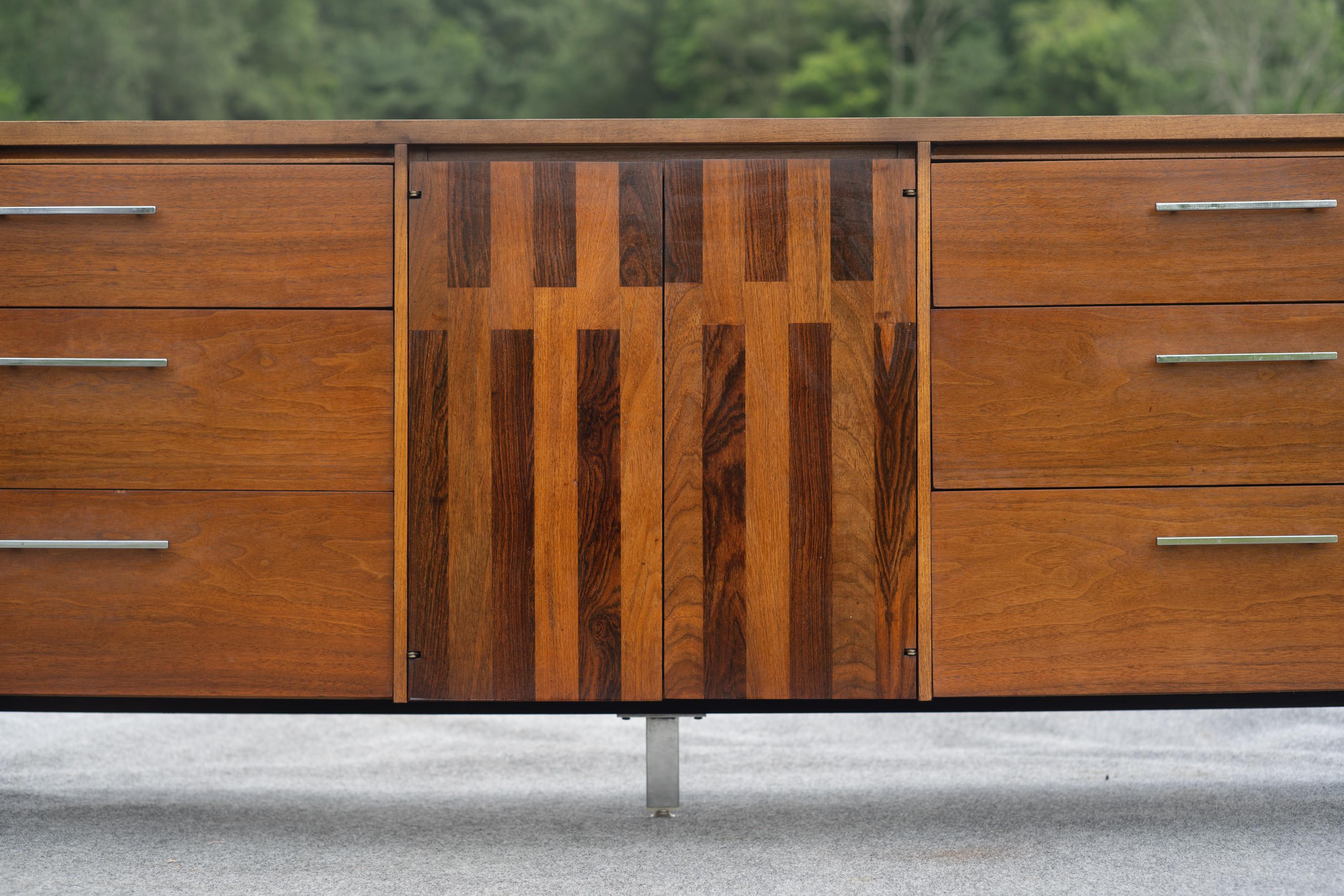 Lane Altavista Walnut & Rosewood 9 Drawer Long Dresser or Cabinet w/ Chrome Legs For Sale 5