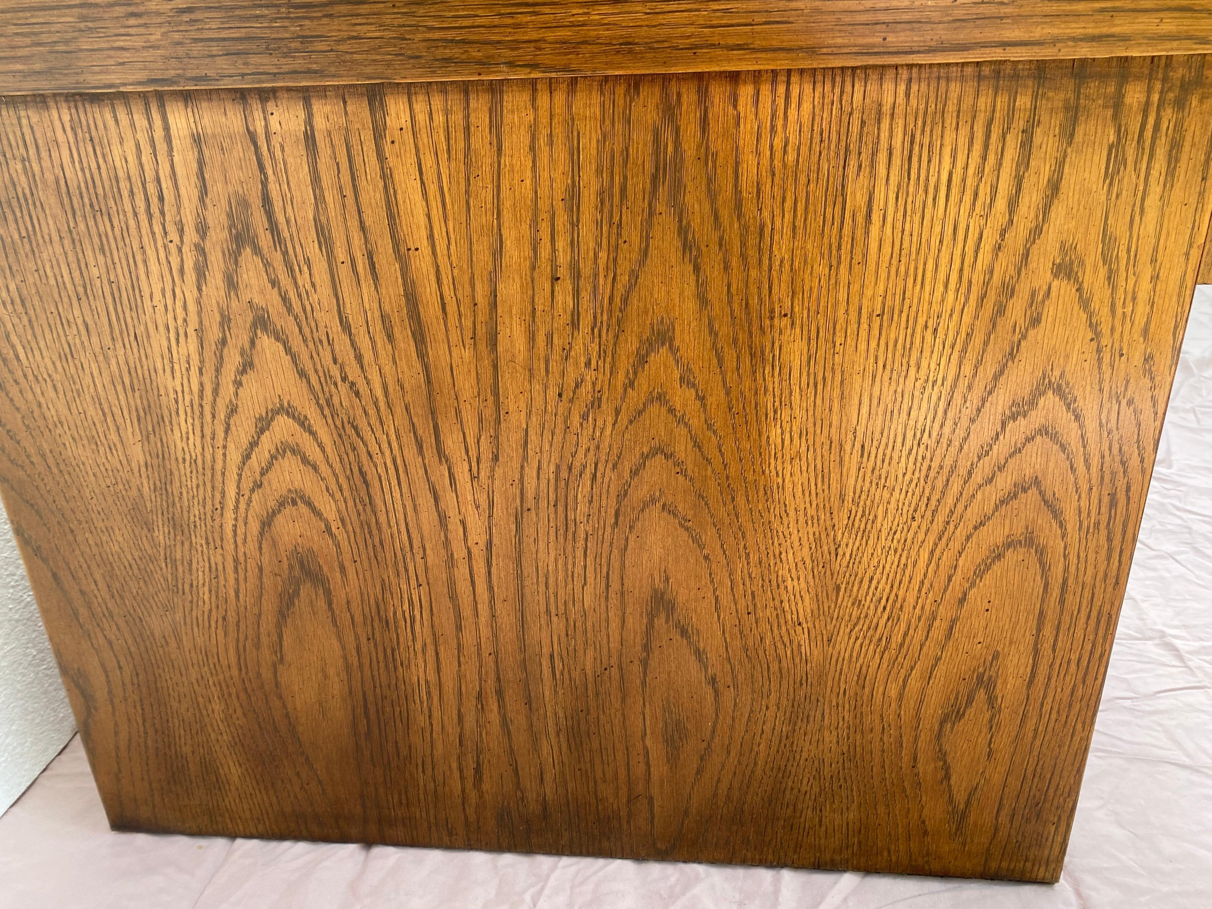 Lane Brutalist End / Side Table 1