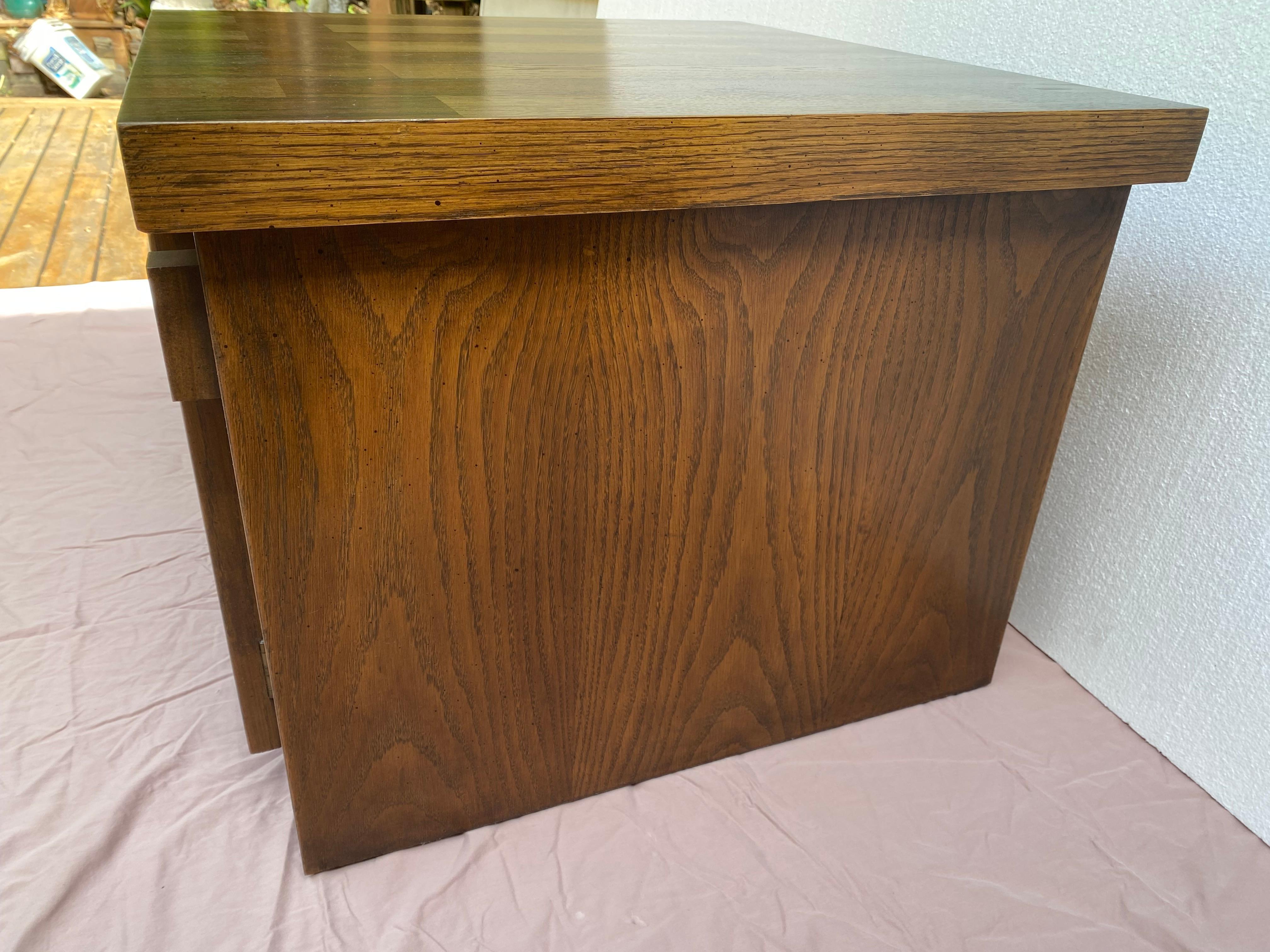 Lane Brutalist End / Side Table 2