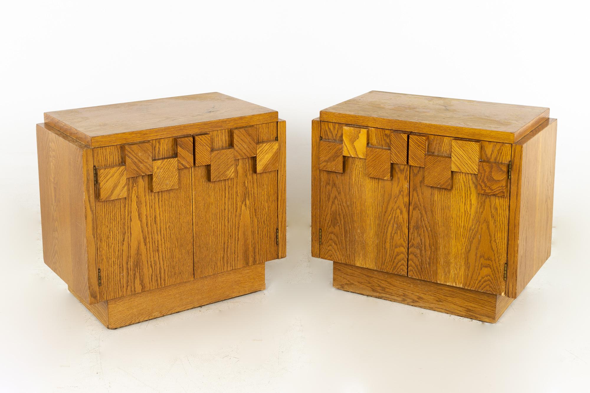 Lane Brutalist mid century oak nightstands - A pair

These nightstands measure: 27 wide x 17 deep x 24.25 inches high

All pieces of furniture can be had in what we call restored vintage condition. That means the piece is restored upon purchase