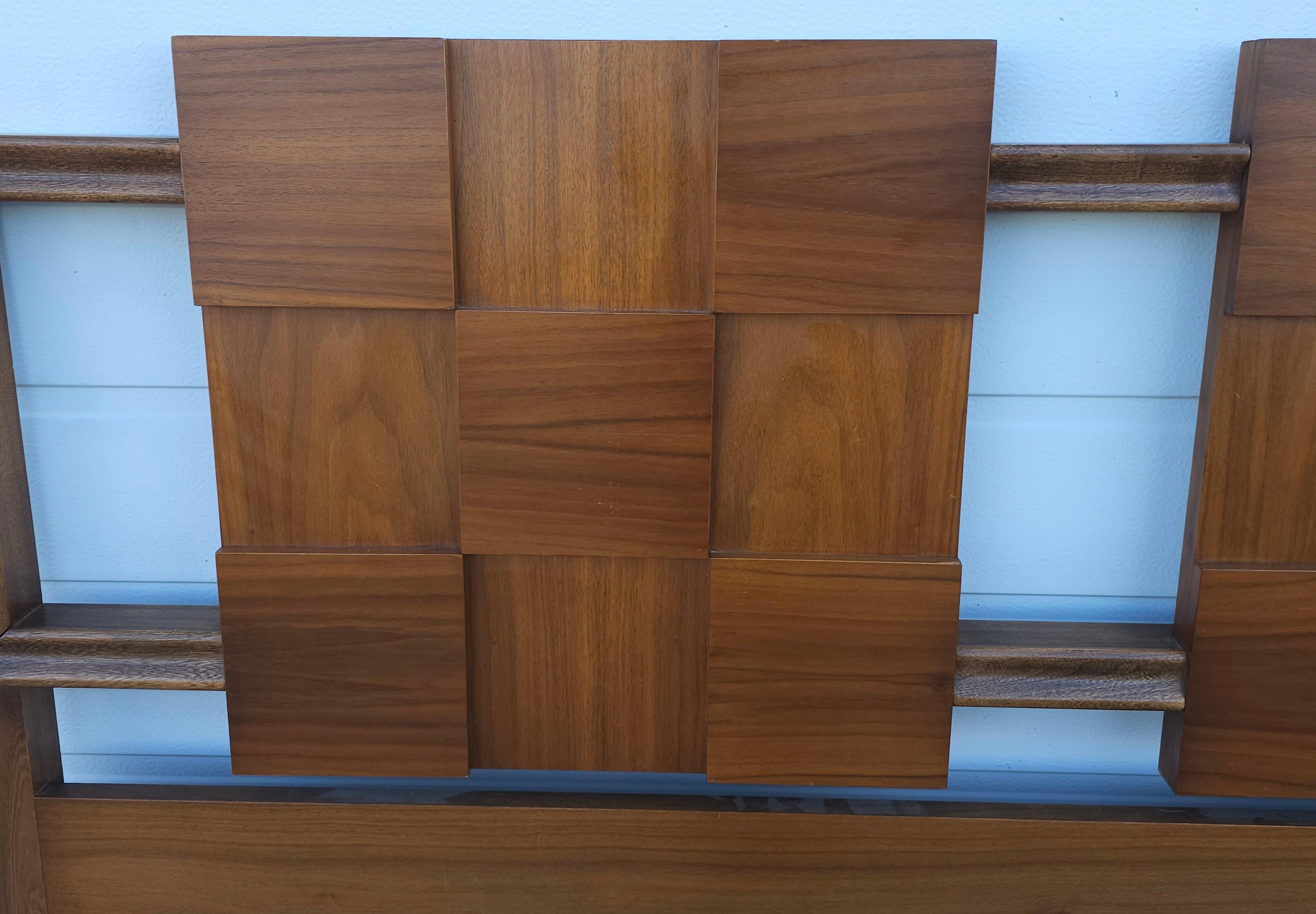 Lane Brutalist Mid-Century Walnut Full Size Headboard In Good Condition For Sale In Germantown, MD