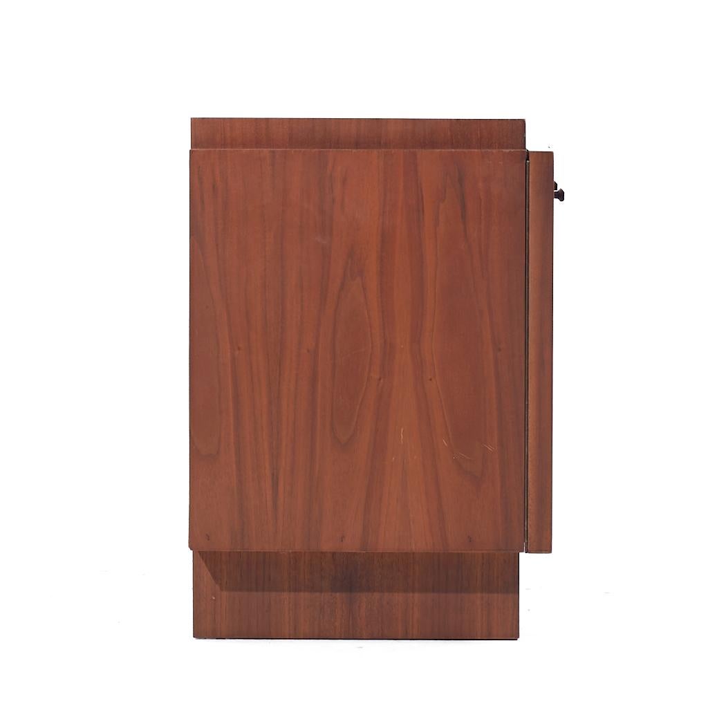 Lane Brutalist Mid Century Walnut Nightstands - Pair For Sale 1