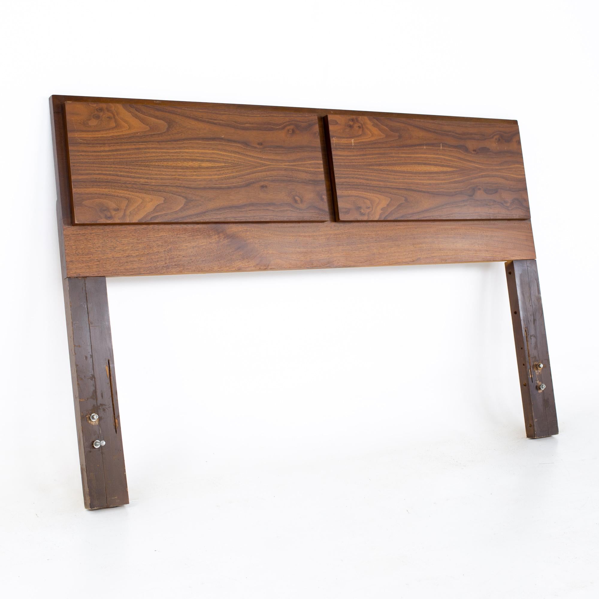 Lane Brutalist Style Mid Century Walnut Queen Headboard In Good Condition In Countryside, IL