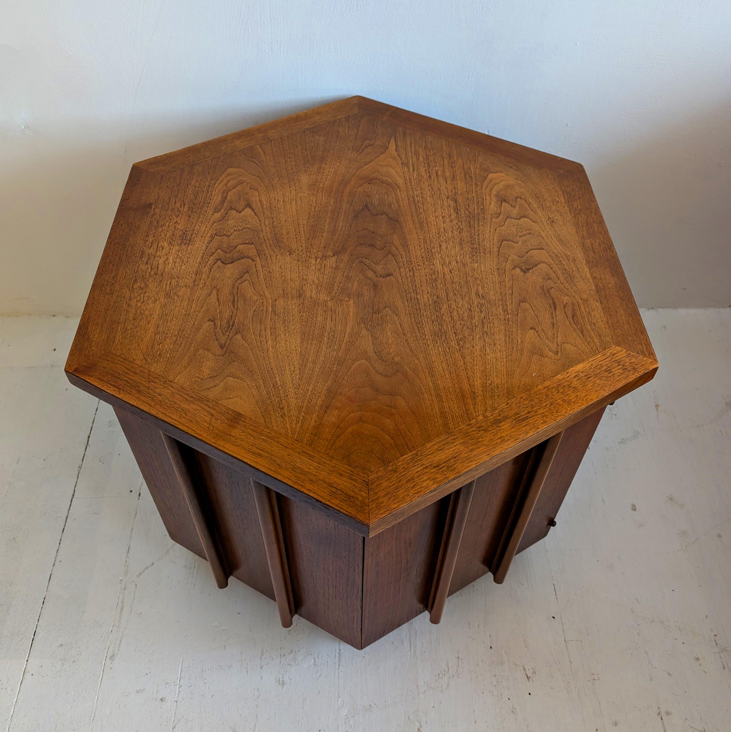 Lane brutalist walnut hexagonal end table/cabinet with storage, midcentury For Sale 2