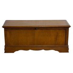 Lane Cedar Chest Wooden Storage Trunk Blanket Box Mid-Century Modern 1960s