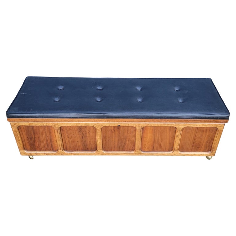 Lane Cedar Hope Chest Bench with Upholstered Seat For Sale at 1stDibs