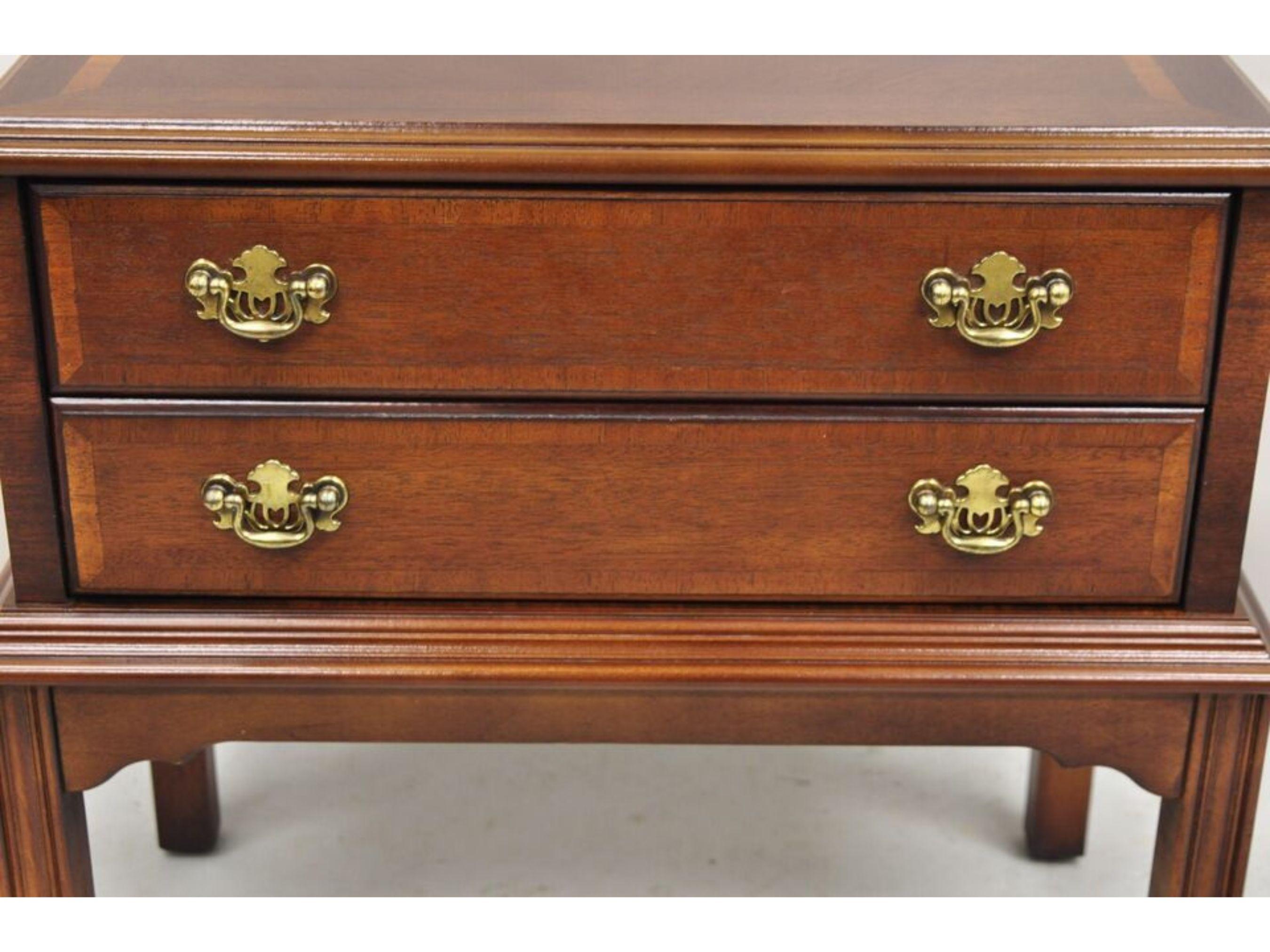 Lane Chippendale Style Banded Mahogany Wood 2 Drawer Small Side Table Chest For Sale 3