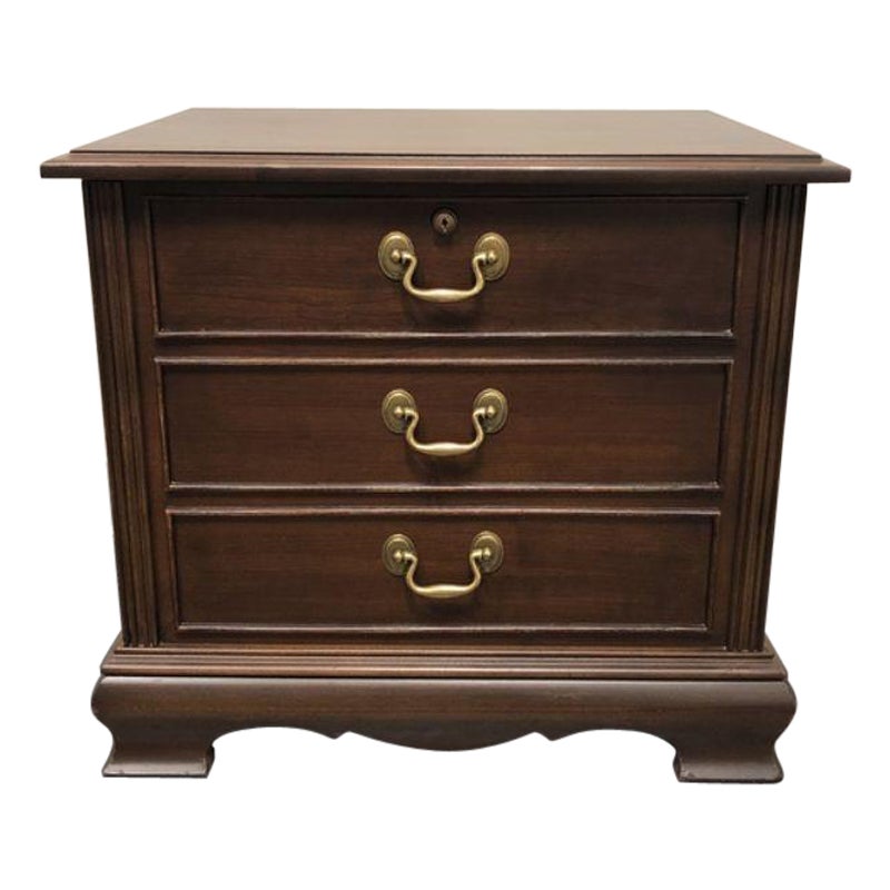 LANE Chippendale Style Cherry Mini Cedar Chest / Nightstand