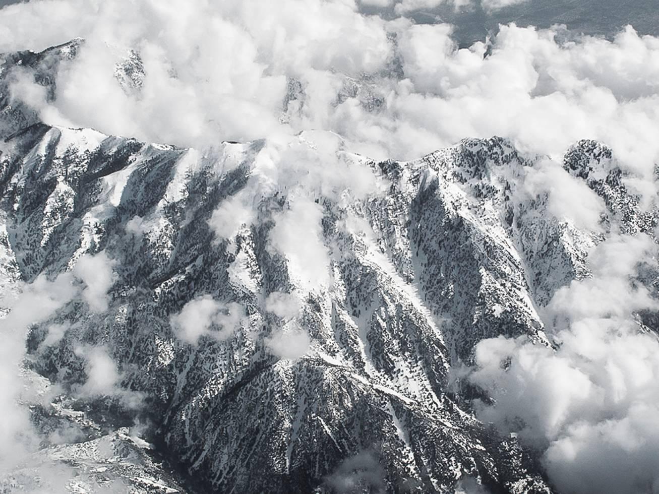 Lane Coder Color Photograph – Ohne Titel (aus der Serie „30,000 Feet“)