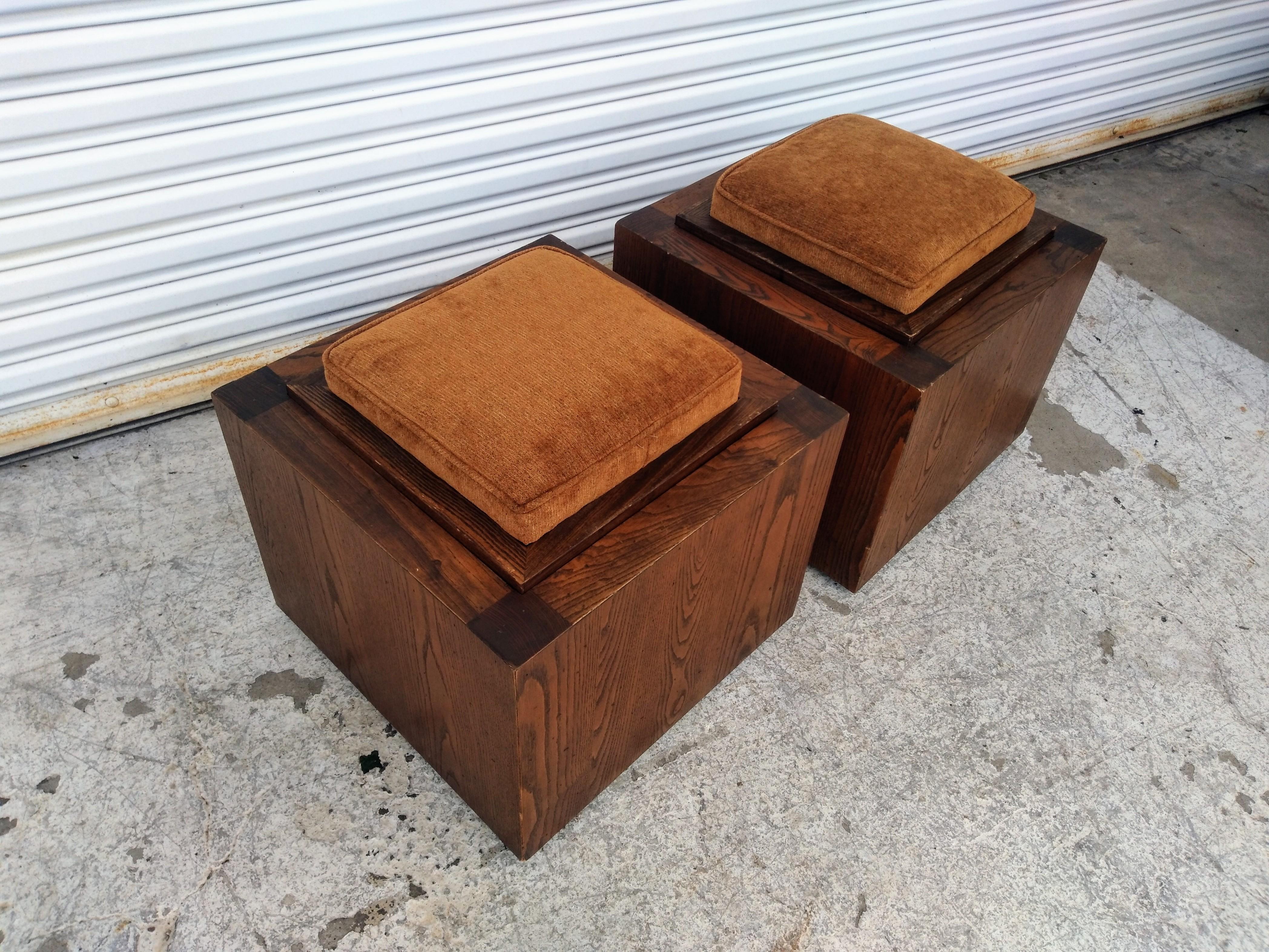 American Lane Cube End Table/Stools on Casters For Sale