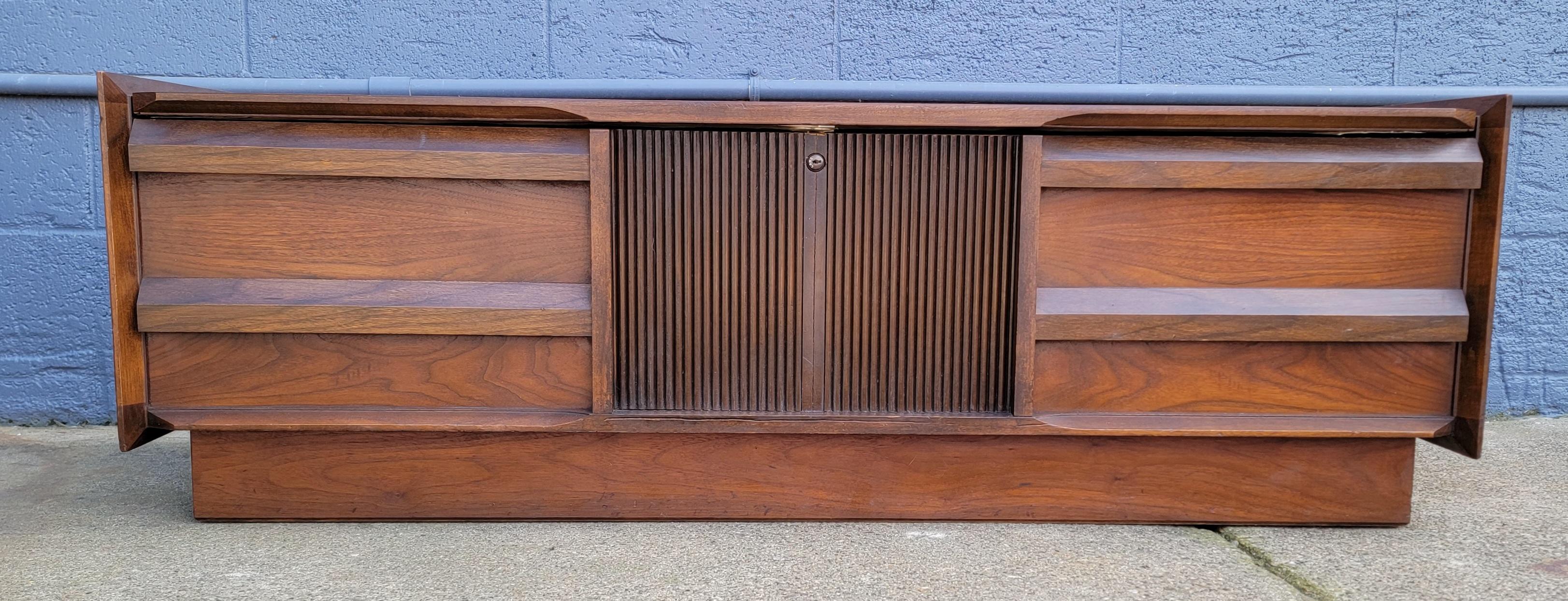 Walnut Lane Furniture  First Edition Cedar Blanket Chest