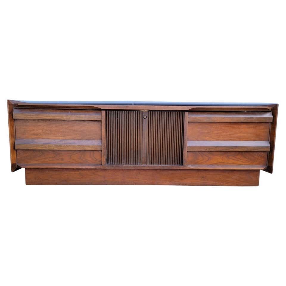 Vintage Modern Cedar Chest/Bench by Lane Furniture at 1stDibs | lane ...