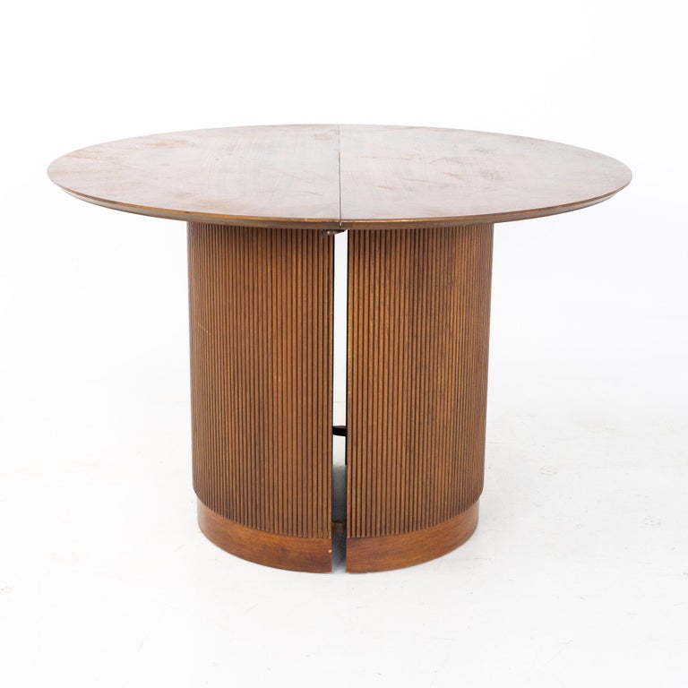 Lane First Edition Mid Century Walnut Expanding Round Pedestal Dining