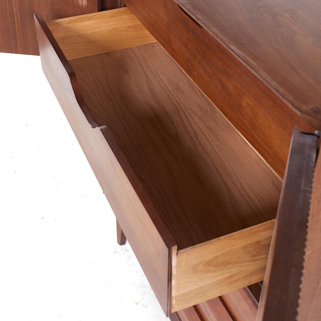 Noce Lane's First Edition - Comò Highboy in legno di noce della metà del secolo scorso in vendita