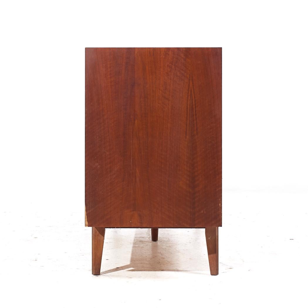 Lane First Edition Mid Century Walnut Lowboy Dresser In Good Condition In Countryside, IL