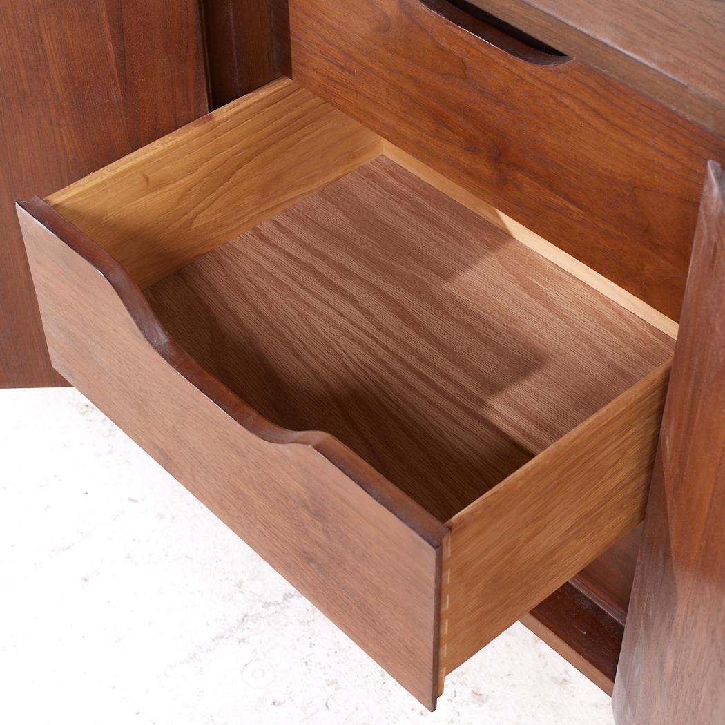 Lane First Edition Mid Century Walnut Lowboy Dresser 3