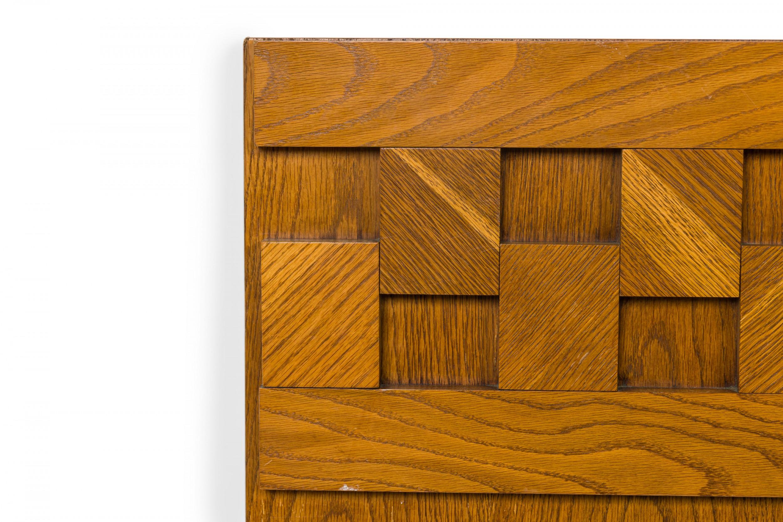 Mid-Century Modern Lane Furniture American Mid-Century Cubist Blond Wood Headboard For Sale