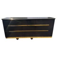 Commode à 9 tiroirs en laque noire et laiton de Lane Furniture