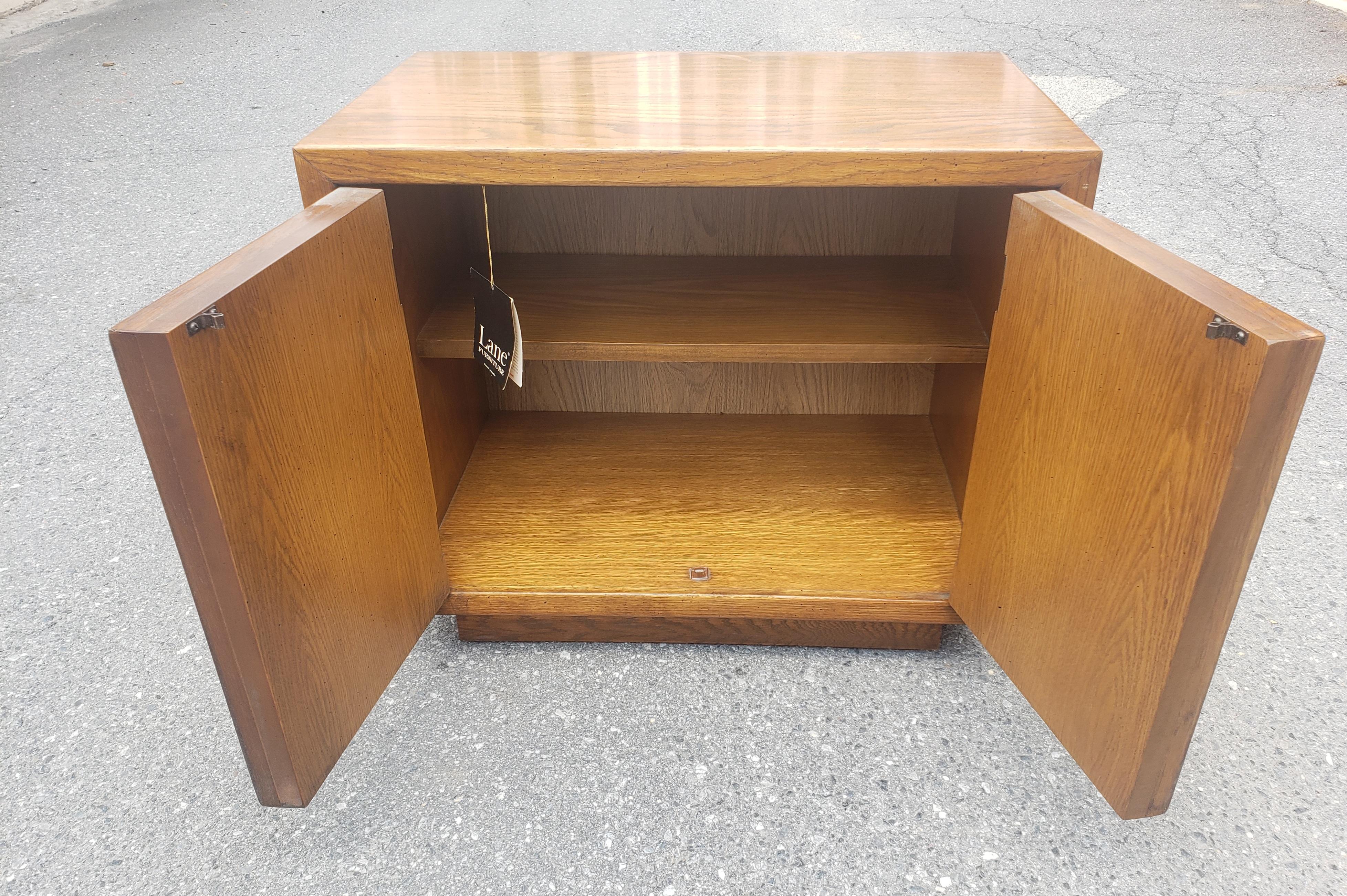 American Lane Furniture Brutalist Oak Bedside Tables, Pair For Sale
