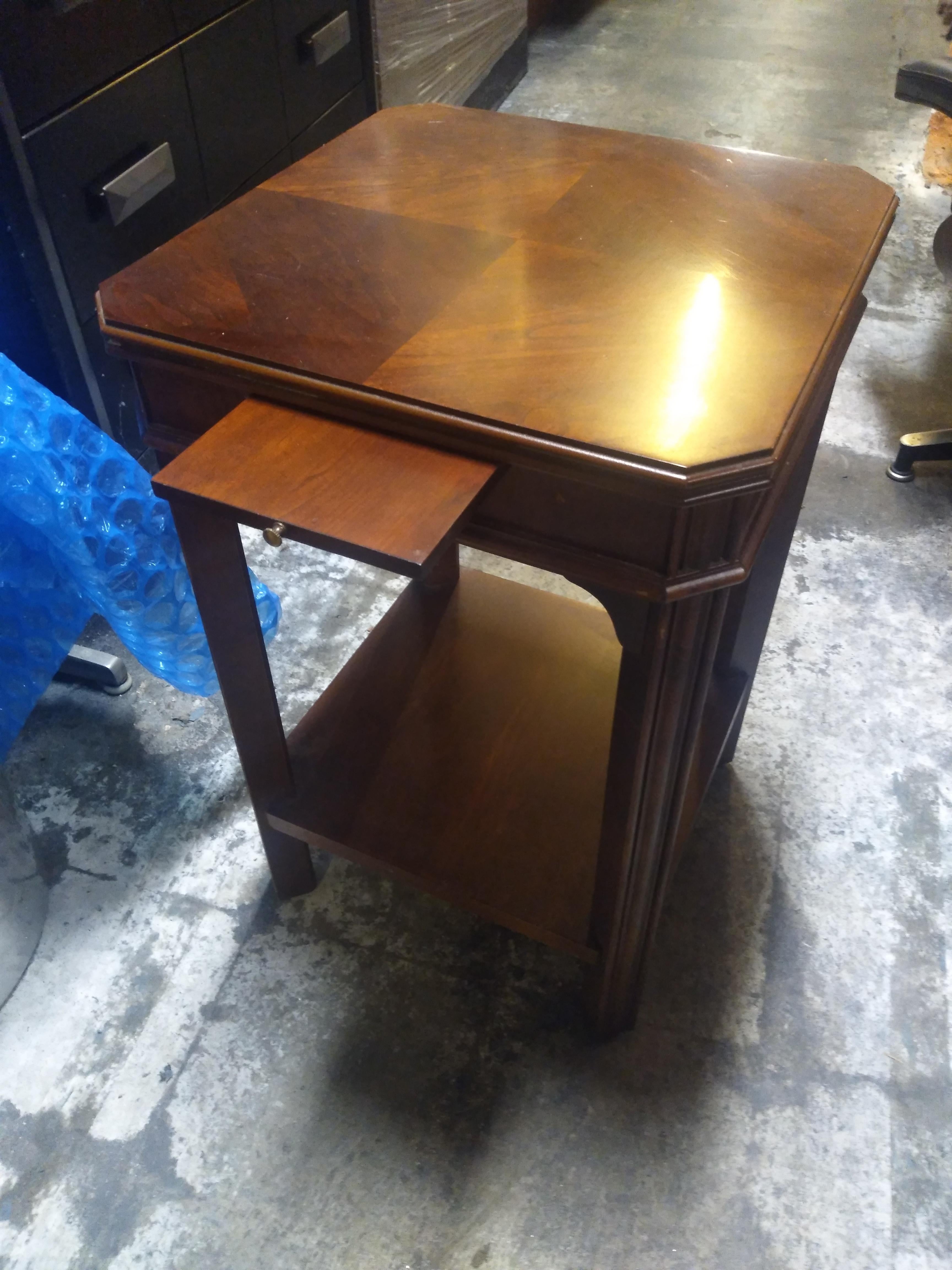 American Lane Furniture Chippendale Style Mahogany Pedestal For Sale