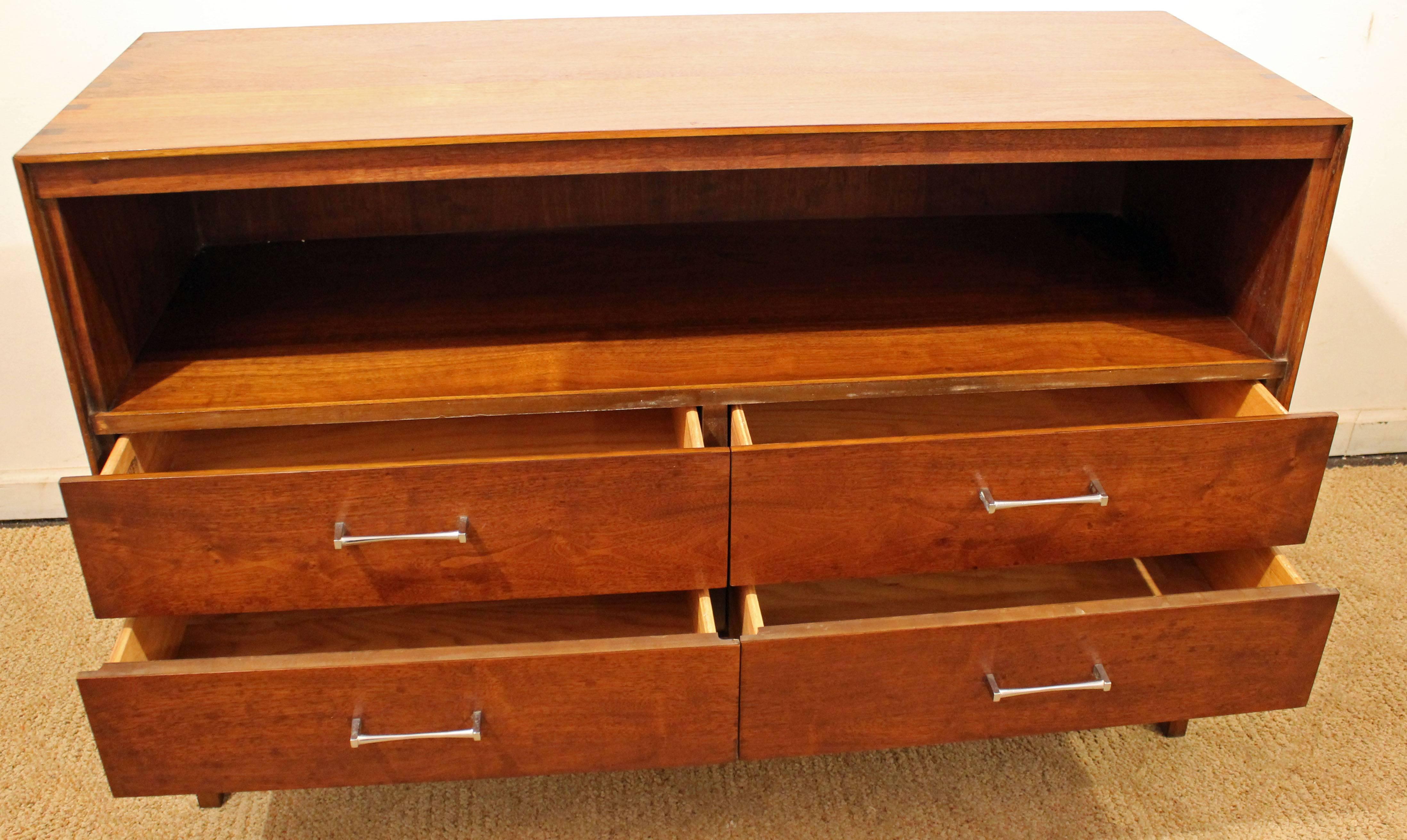 20th Century Lane Furniture Dovetailed Walnut Credenza or Media Console