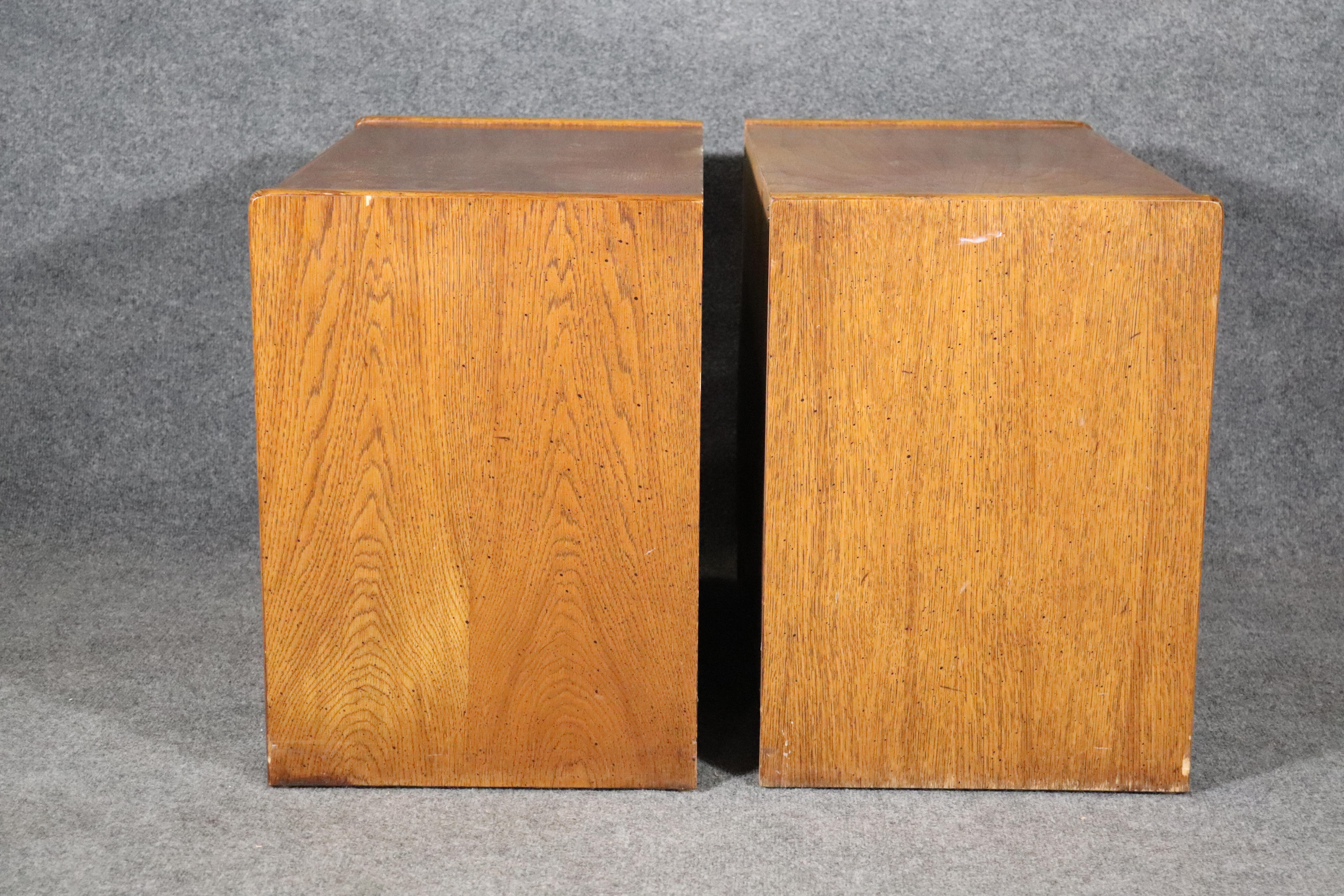 Lane Furniture Mid-Century-Tische (Eichenholz) im Angebot