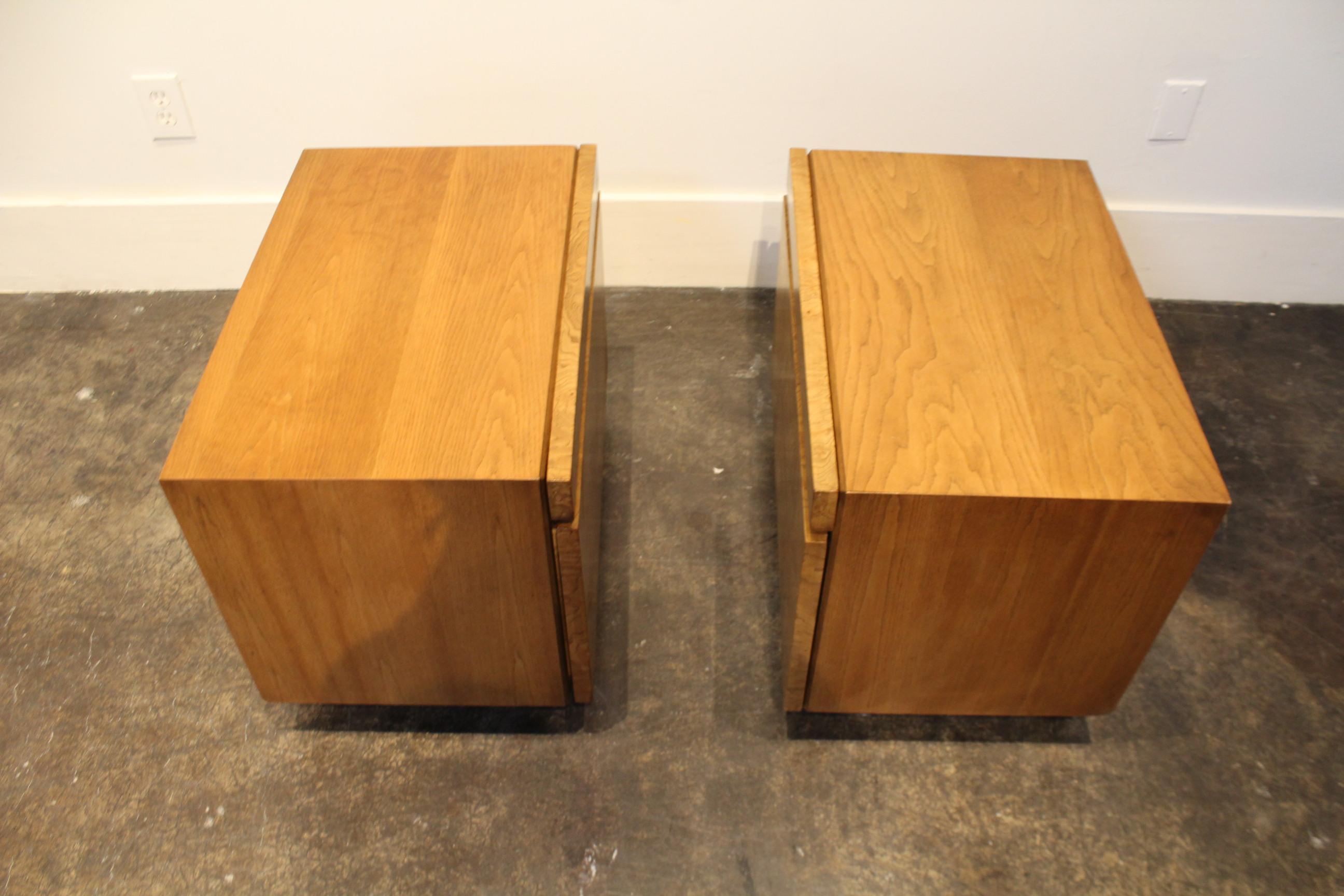 American Lane Furniture Milo Baughman Style Mid Century Modern Burl Wood Nightstands