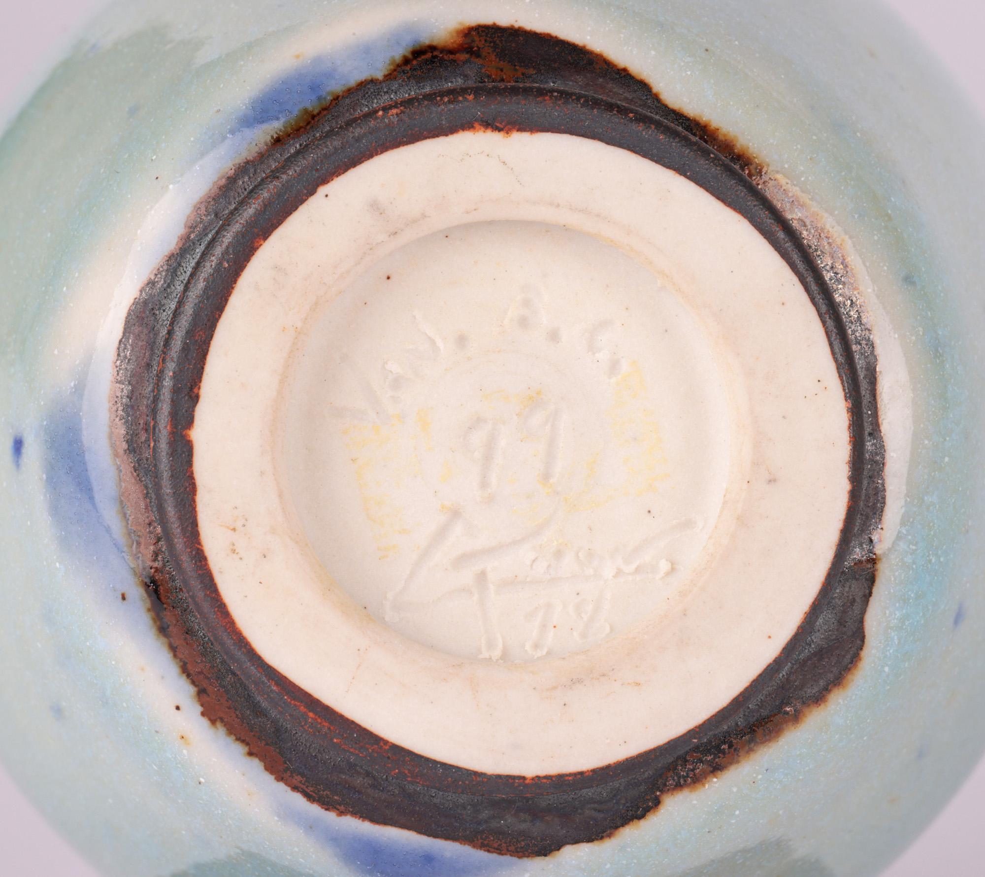 Vaso in ceramica canadese Studio Pottery di Lane Gordon Thorlaksson con supporto in vendita 9
