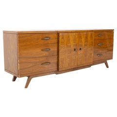 Lane Harlequin Mid Century Inlaid Walnut 9 Drawer Lowboy Dresser