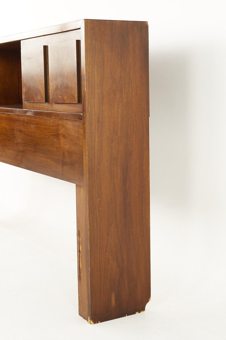 Lane Harlequin Style Mid Century Queen Storage Headboard at 1stDibs
